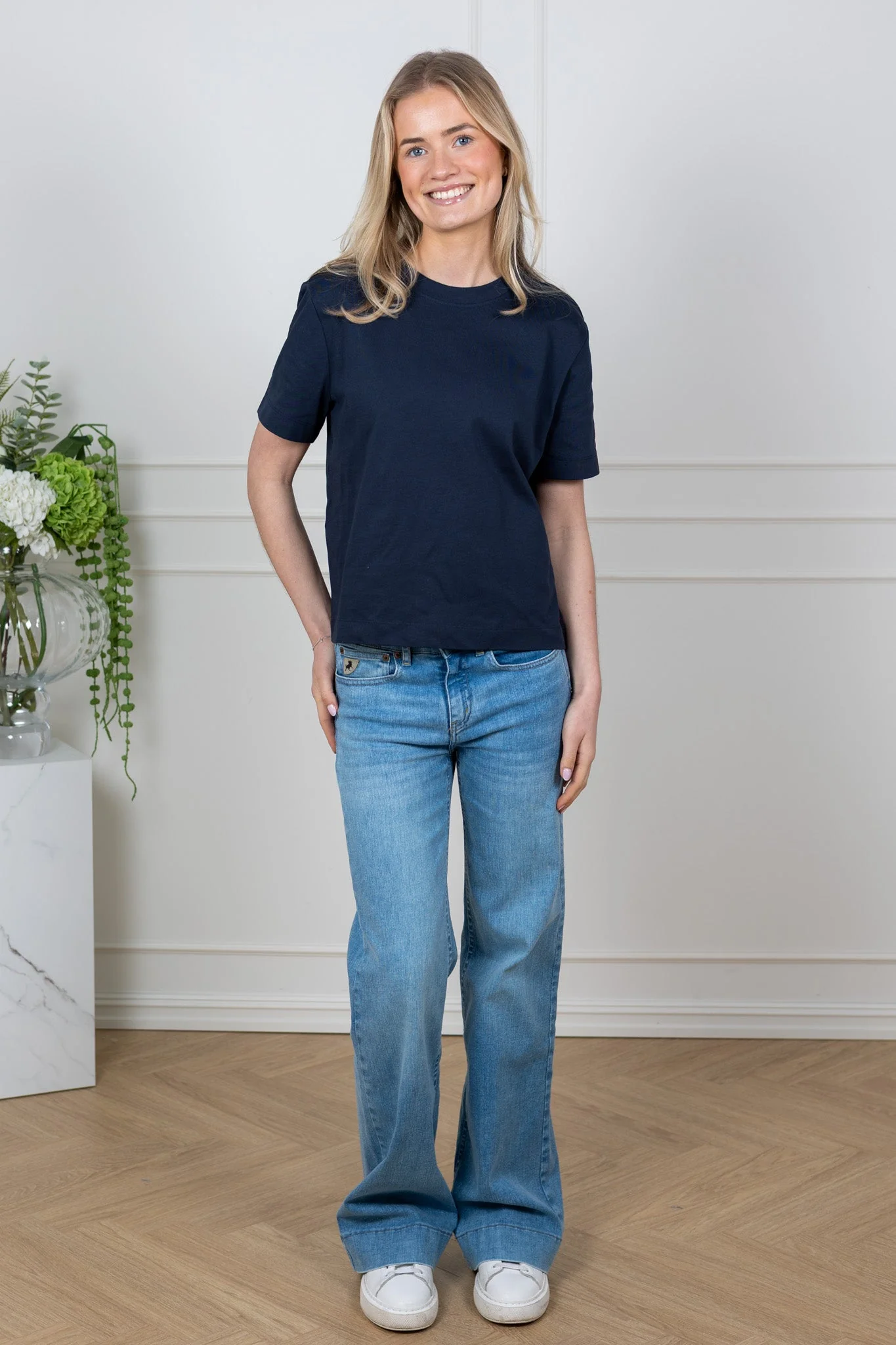 Essential Ss Boxy Tee Dark Sapphire - Image 5