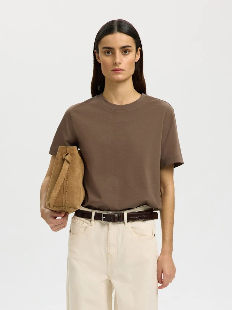 Essential SS Boxy Tee Chocolate Chip - Image 8