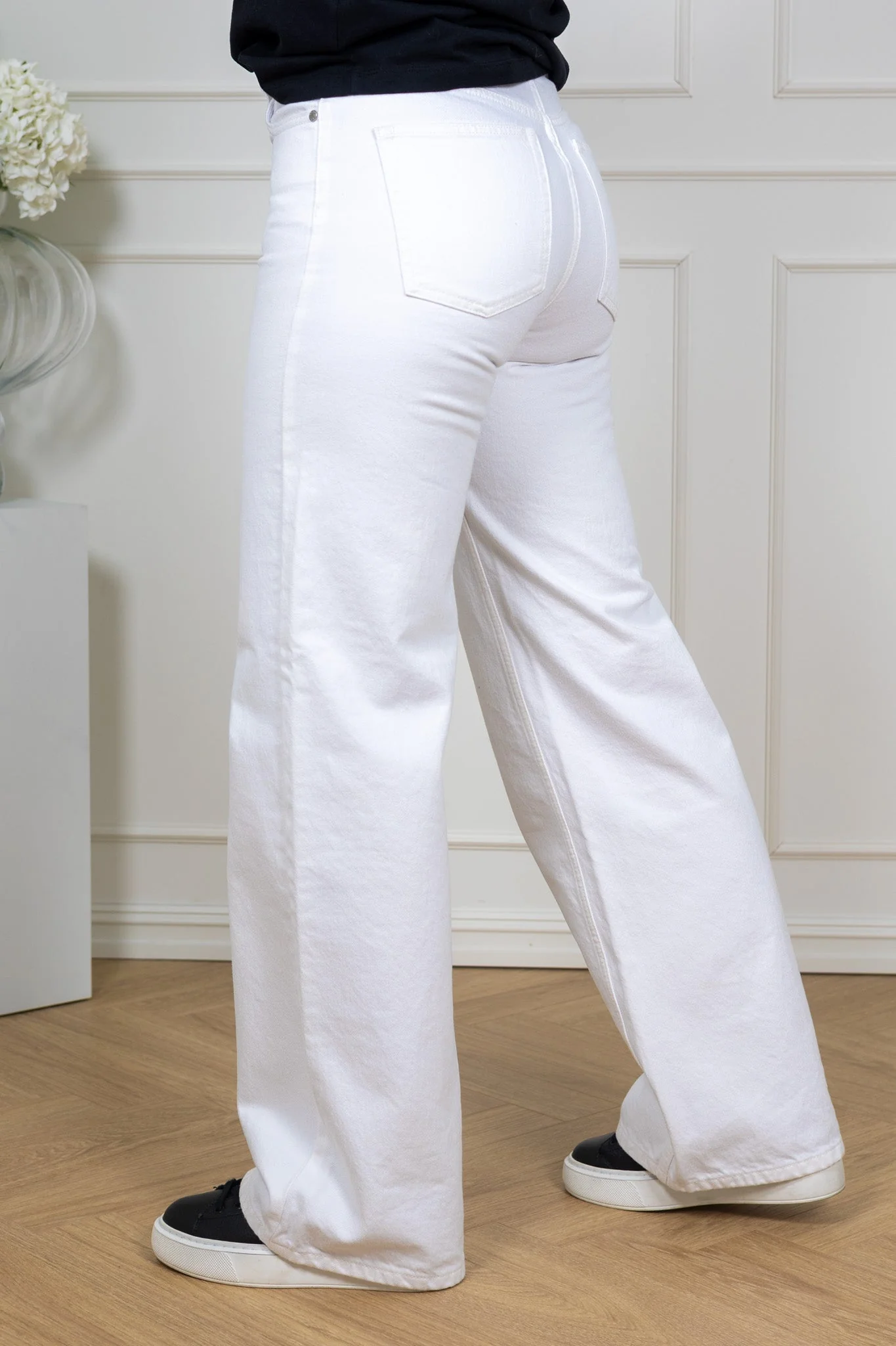 Tori Rigid Jeans Off White - Image 4