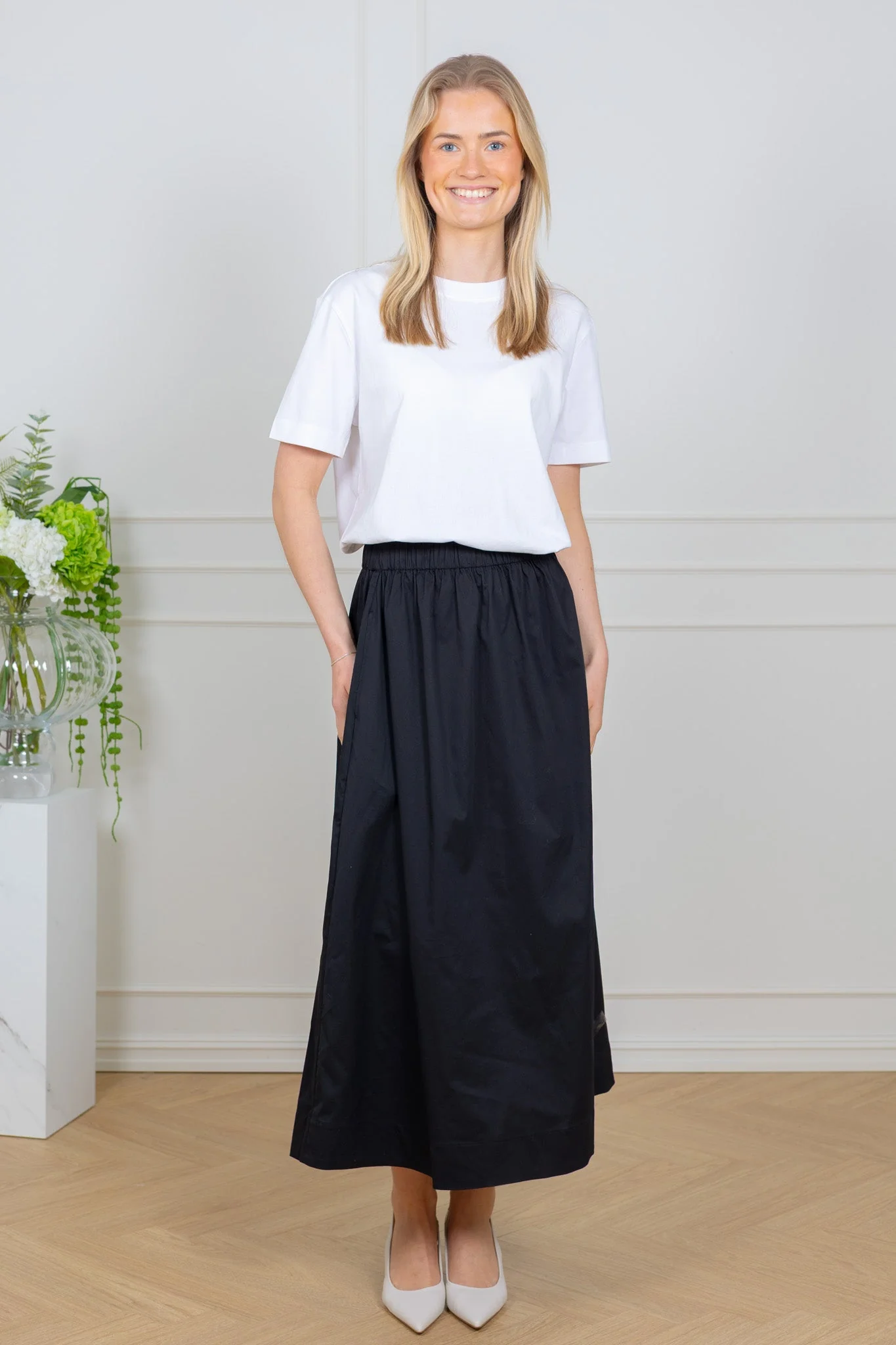 Freya Skirt Black - Image 4