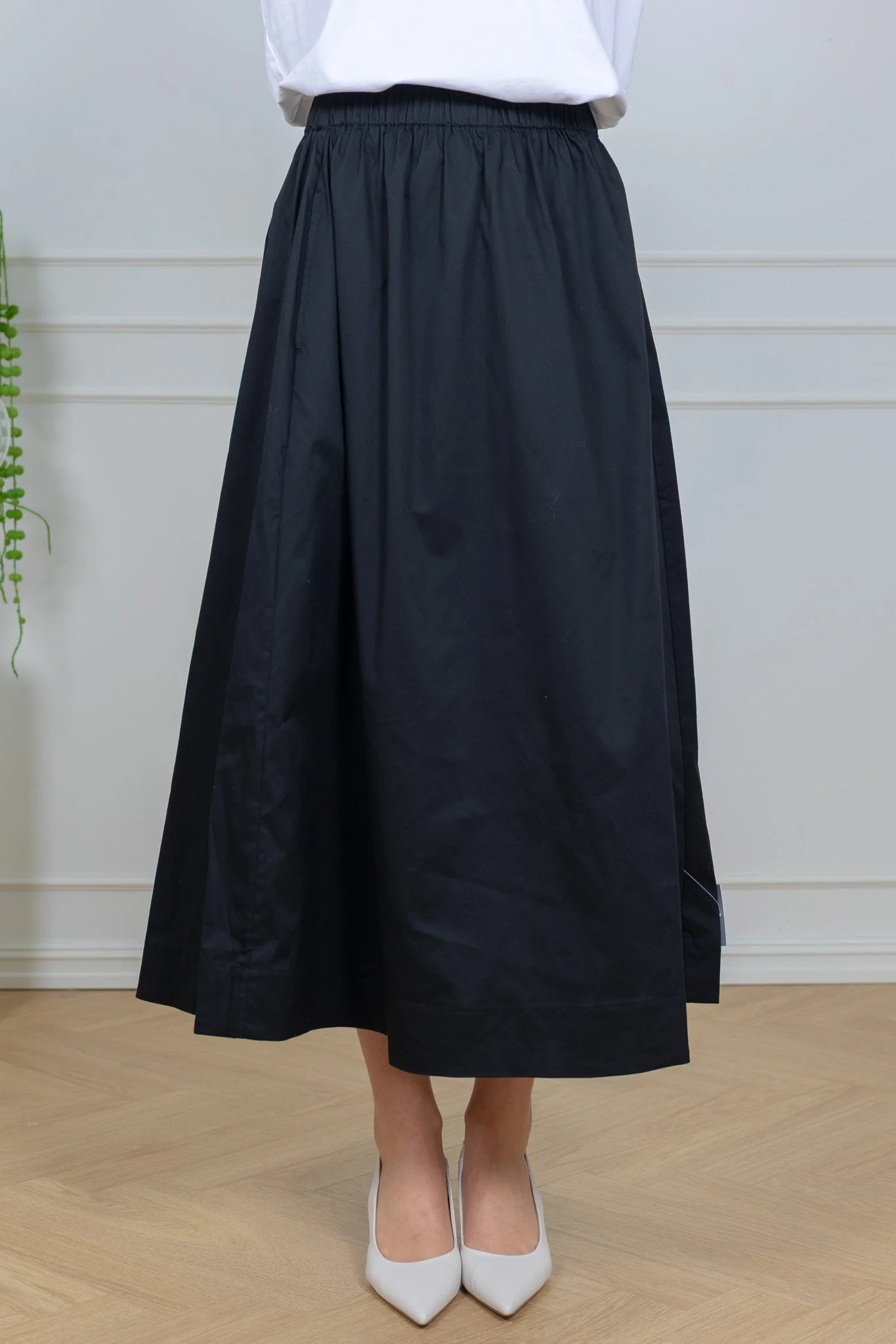 Freya Skirt Black - Image 5