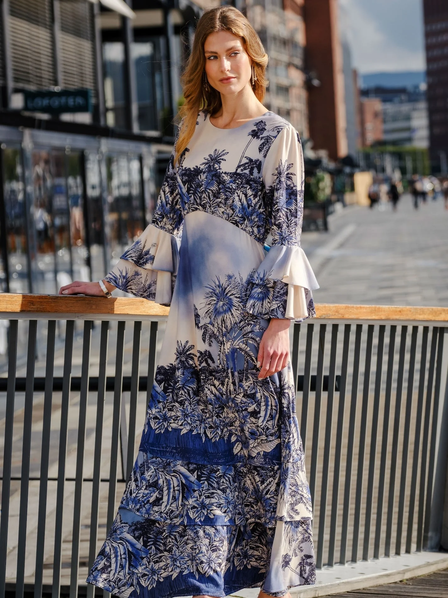 Waikiki Dress Shaded Blue - Image 3