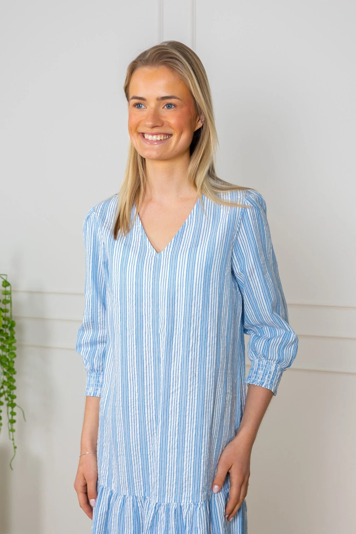 Talia Dress Light Blue - Image 5