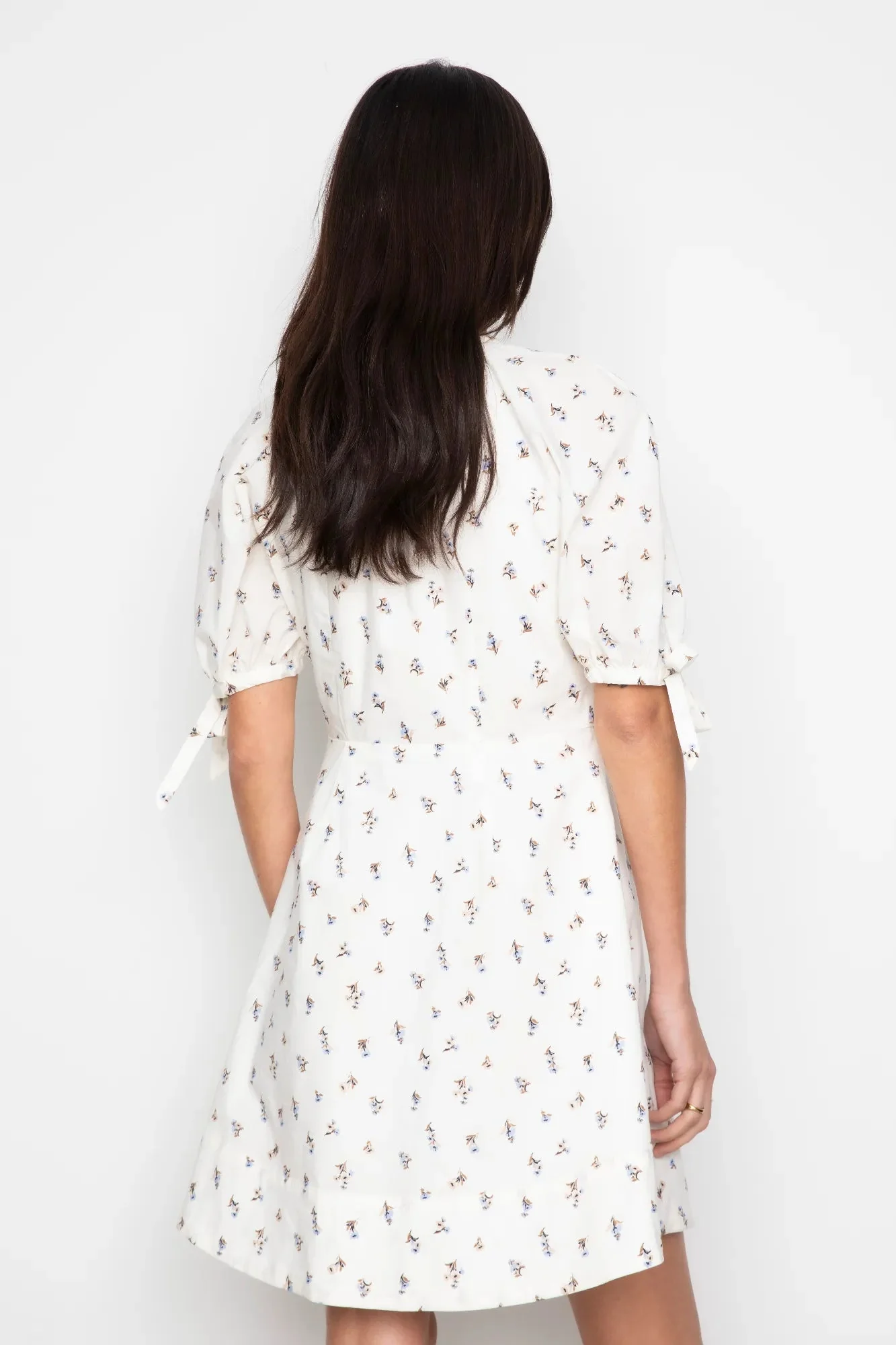 Lia Dress White Anemone Print - Image 11
