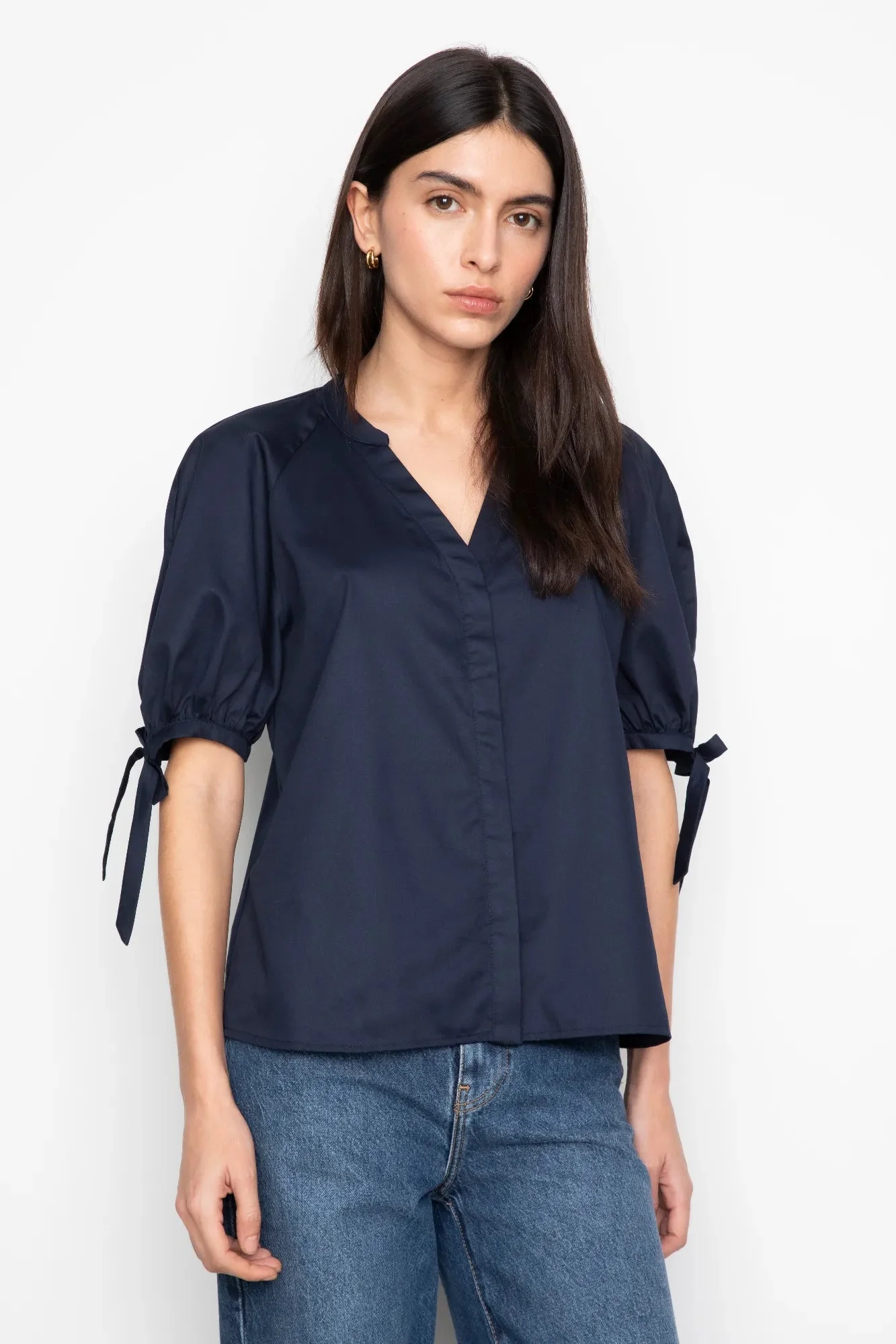 Liza Blouse Navy - Image 3