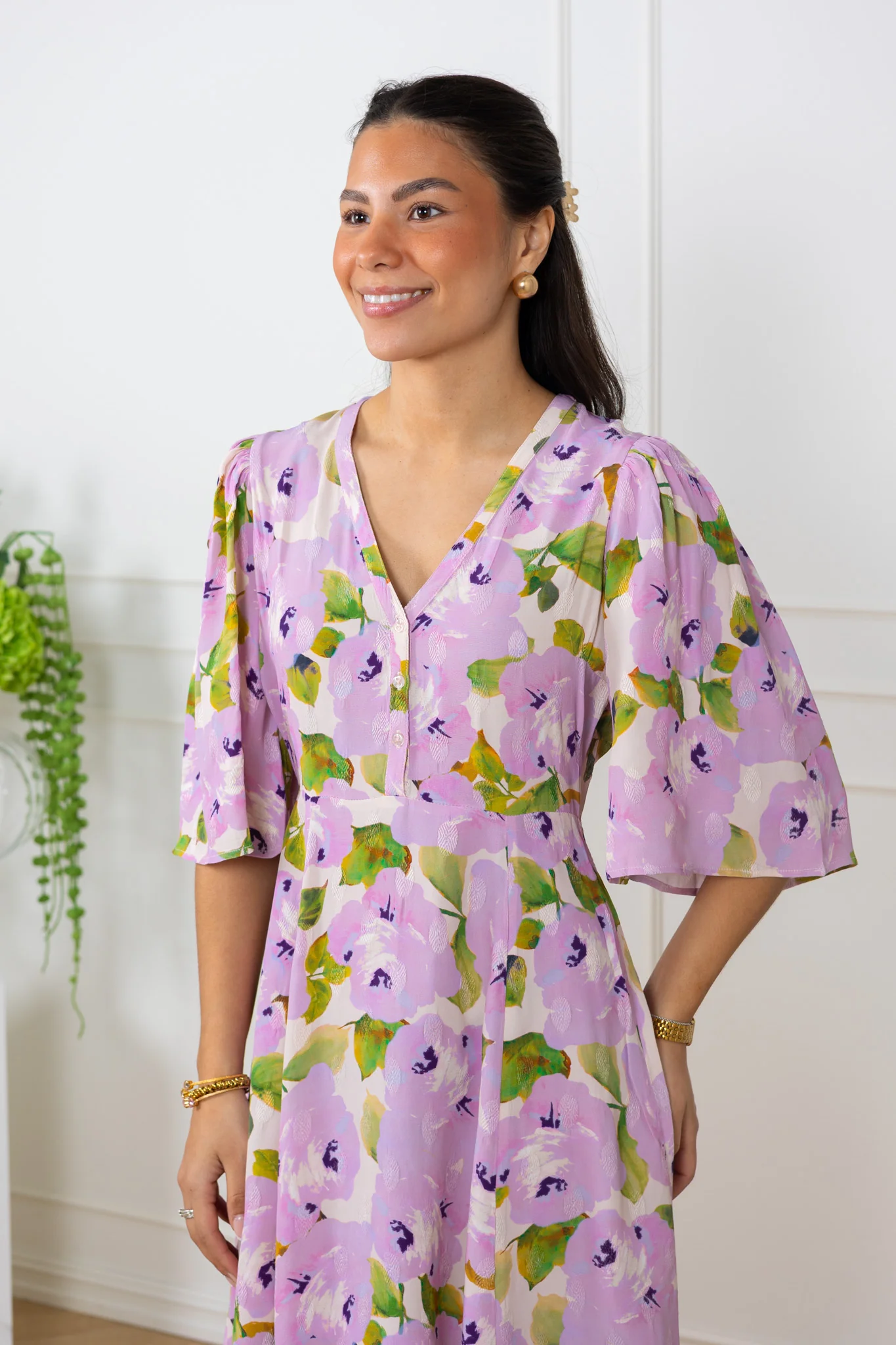 Spring V-Neck Dress Delicate - Image 8