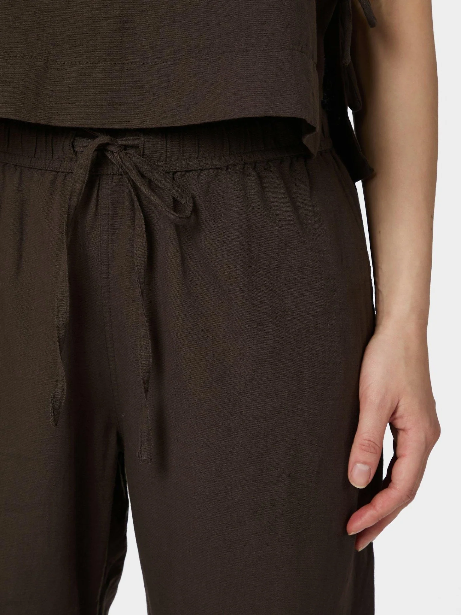 Sonar Linen Pants Dark Brown - Image 6