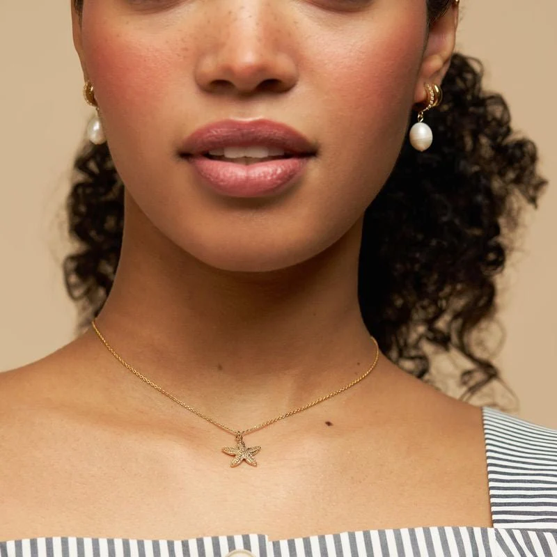 Textured Starfish Necklace Pale Gold - Image 2