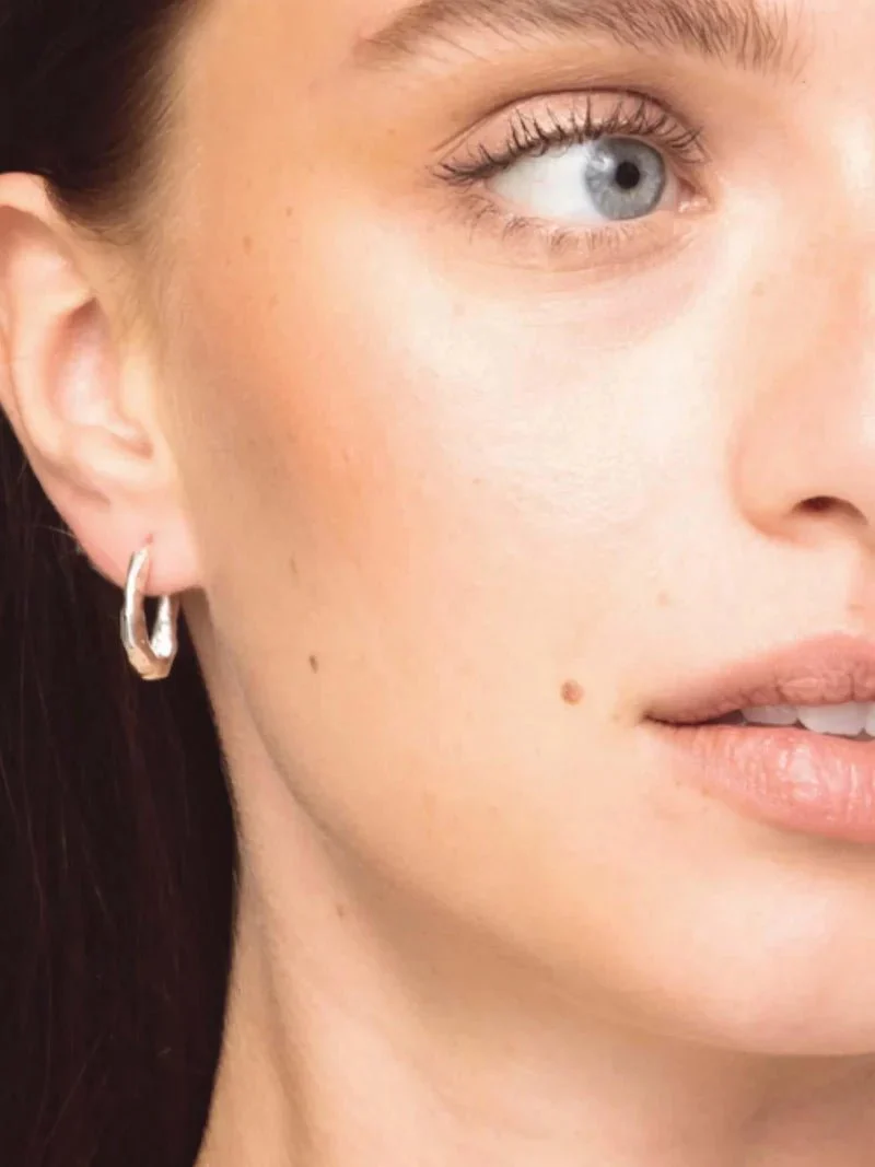 The Small Triangle Hoops Silver - Image 2