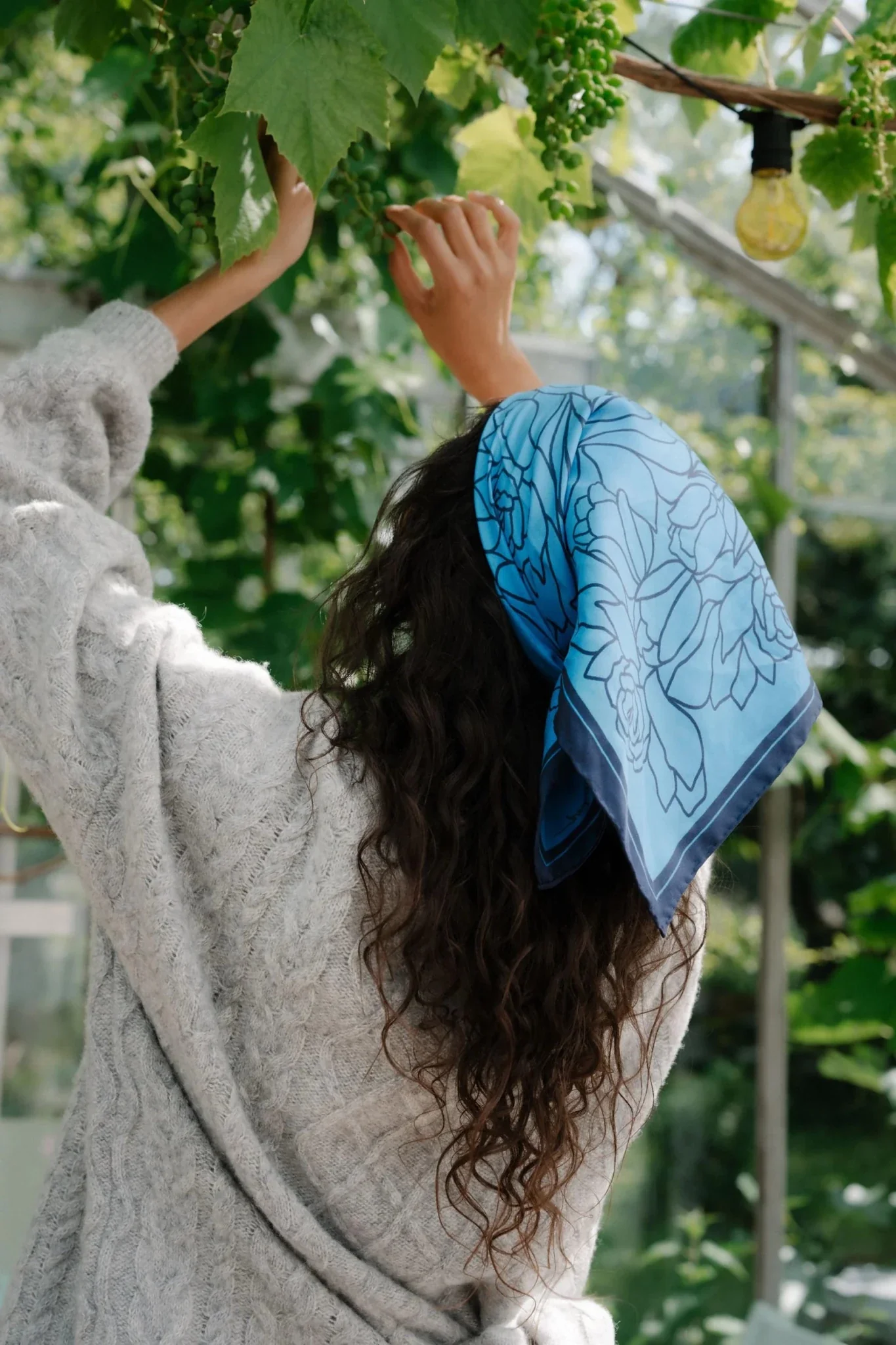 Stencia Tulip Sia Scarf Azure Blue - Image 3