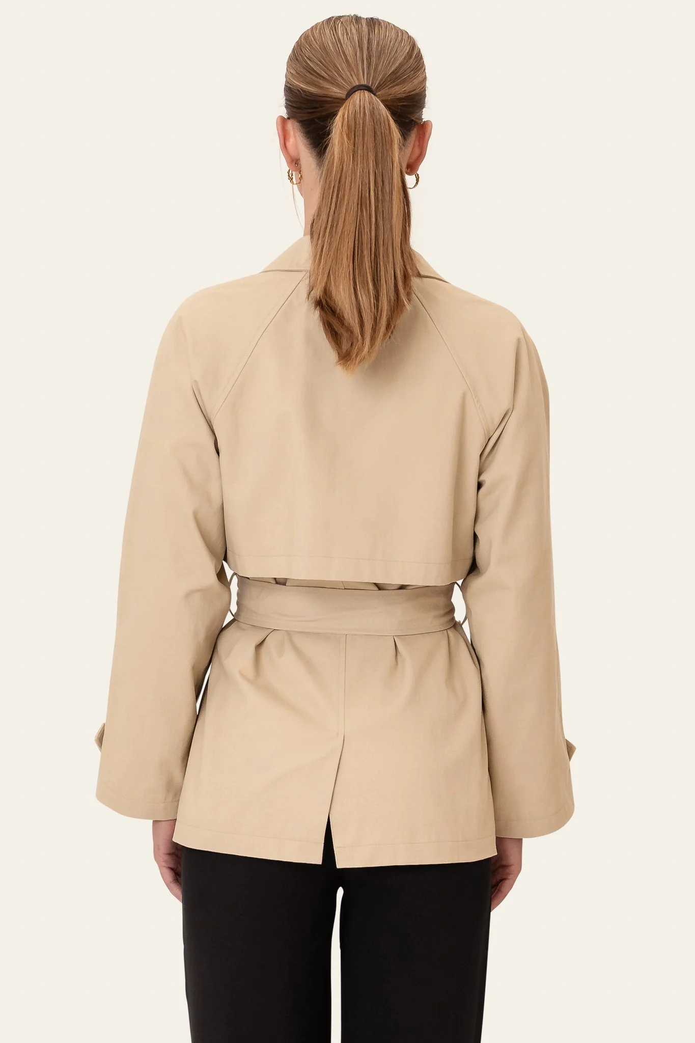 Beate Trenchcoat Beige - Image 7