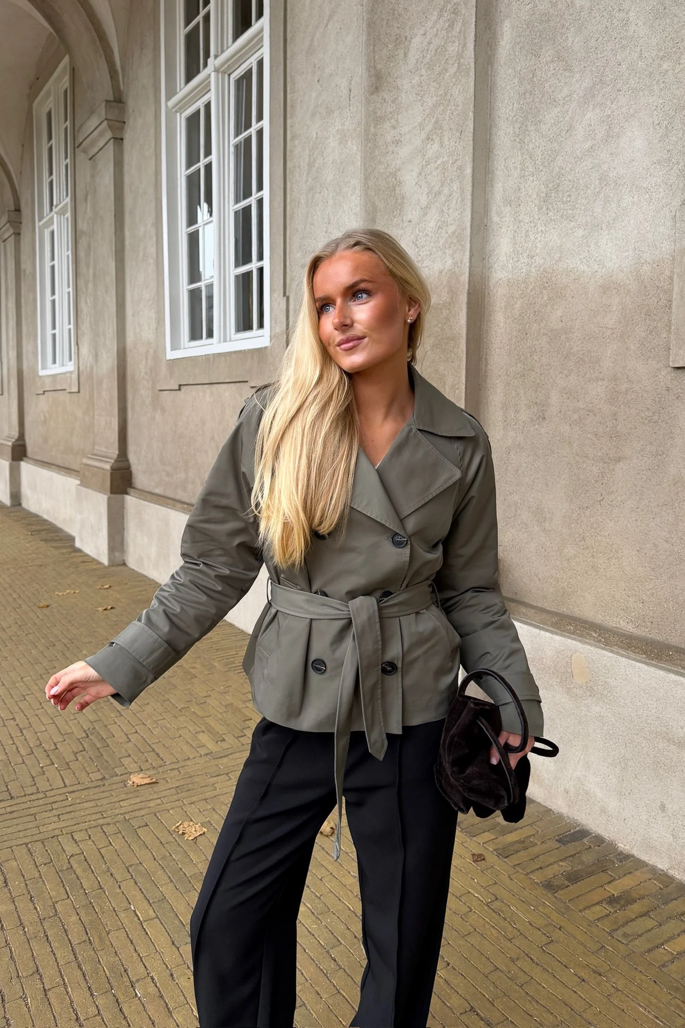 Vera Trenchcoat Green - Image 2