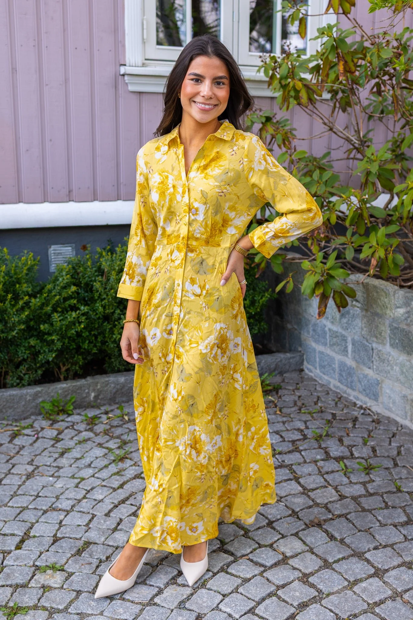 Savanna Long Shirt Dress Pale Banana Lemon Print - Image 3