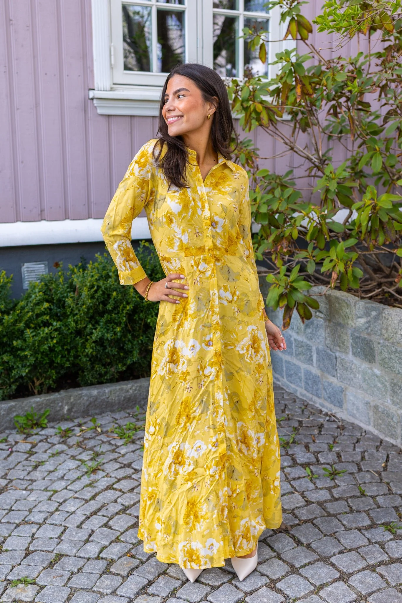 Savanna Long Shirt Dress Pale Banana Lemon Print - Image 4