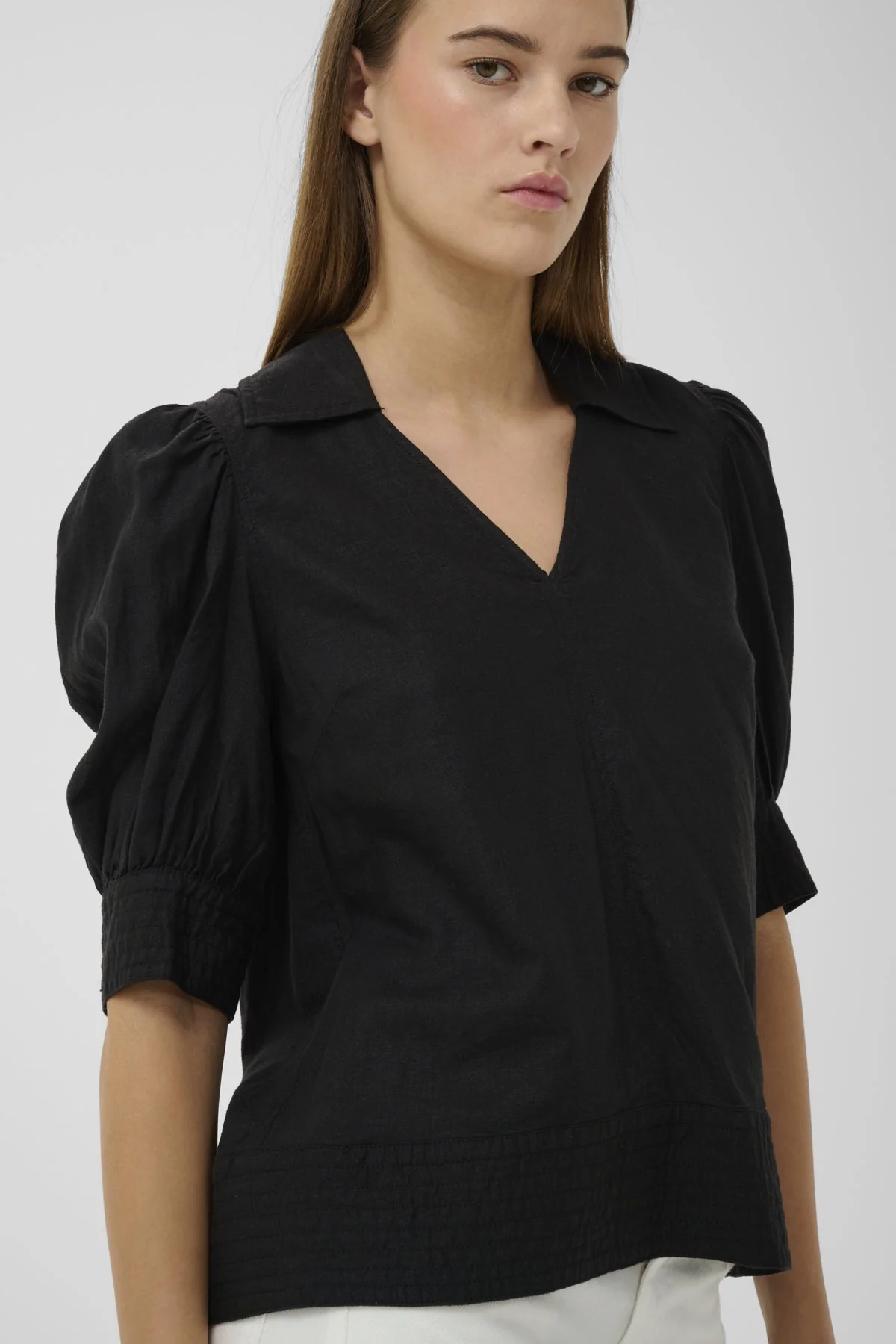 Edithiw Blouse Black - Image 4