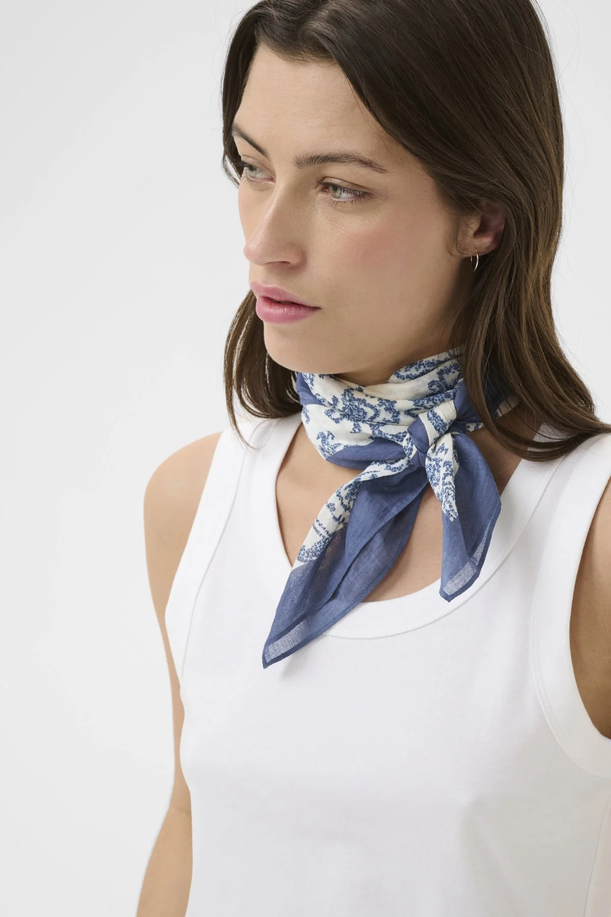 Phi Scarf Blue Dot Paisley Print - Image 2