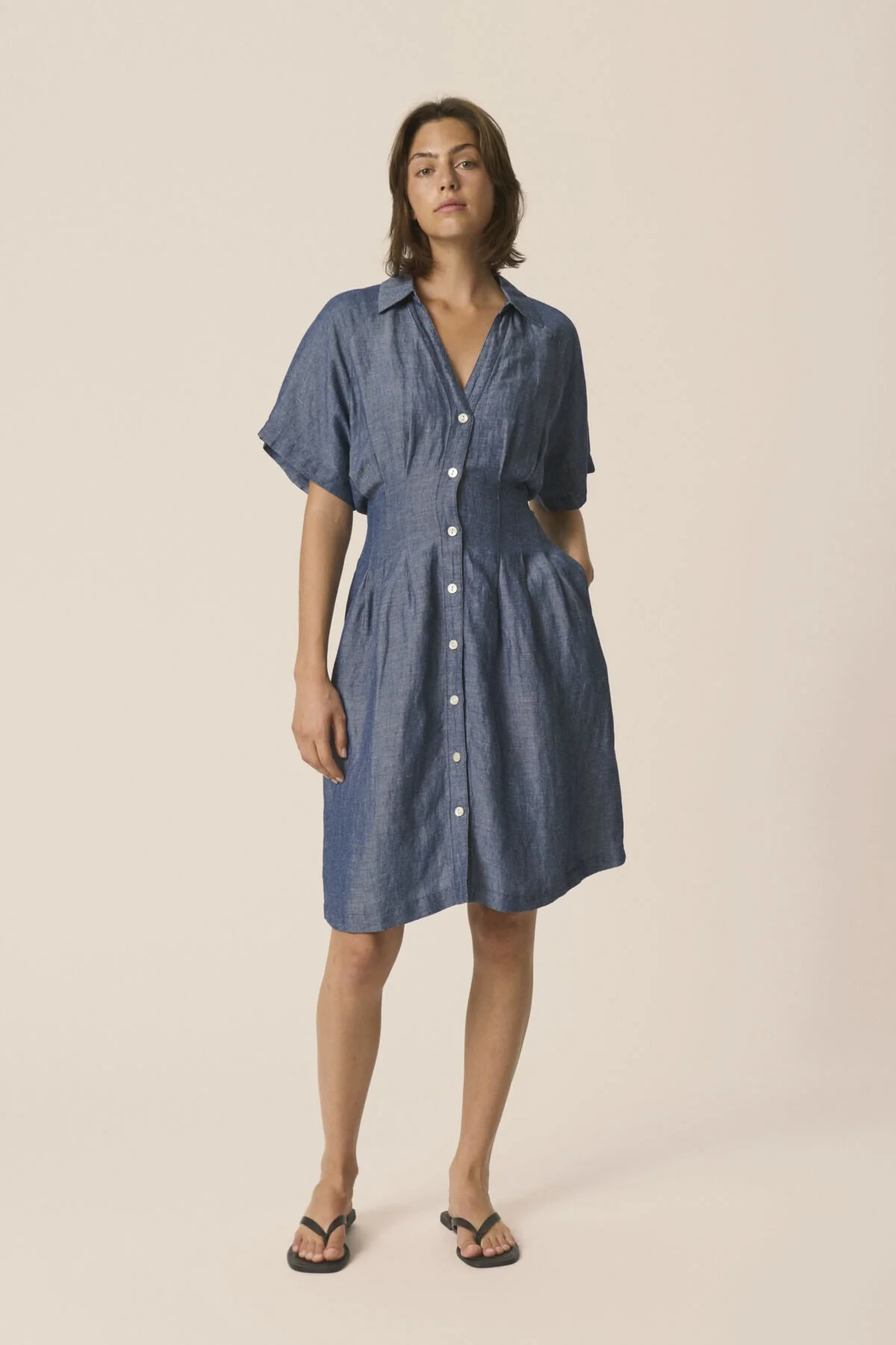 Betine Dress Blue Chambray - Image 4