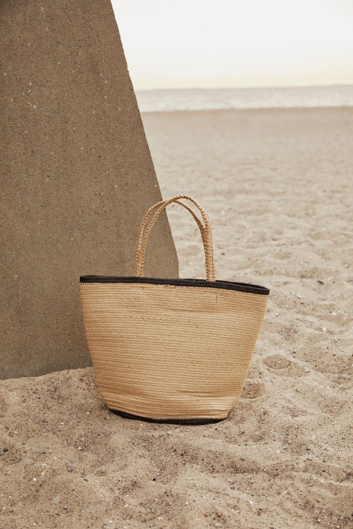 Bigge Bag Natural With. Black Edges - Image 2