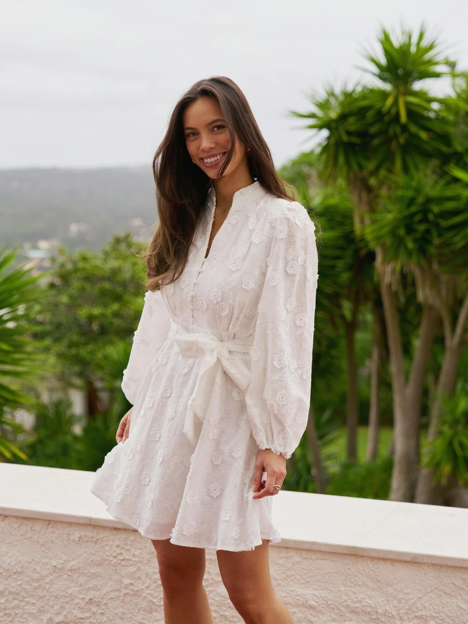 Monnie Embroidery Dress White - Image 3