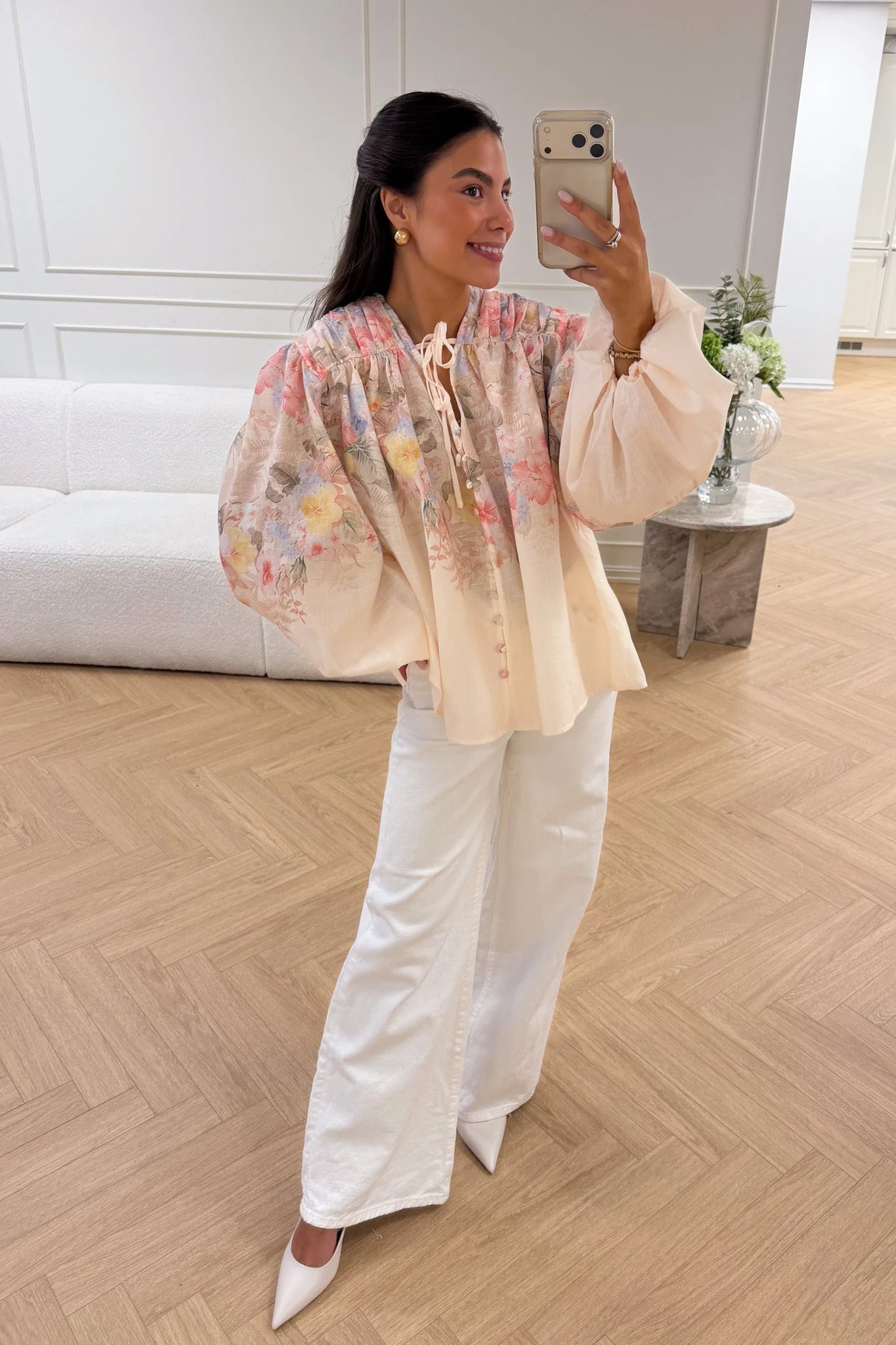 Spring Blouse Beige Flower - Image 3