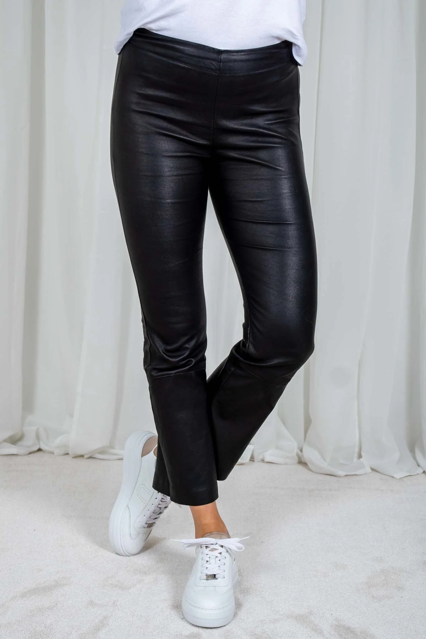 Cedar Pant Black - Image 3