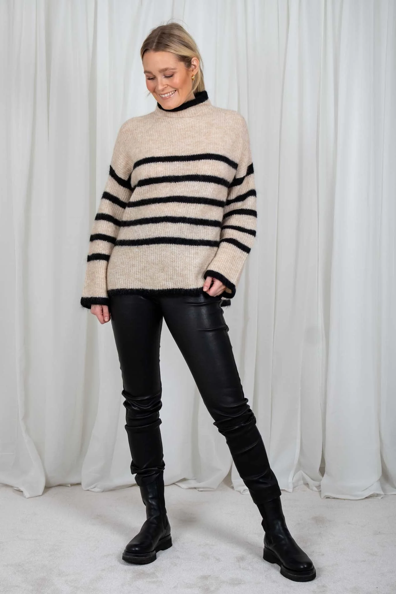 Ovalis Knit T-Neck Brazilian Sand - Image 6