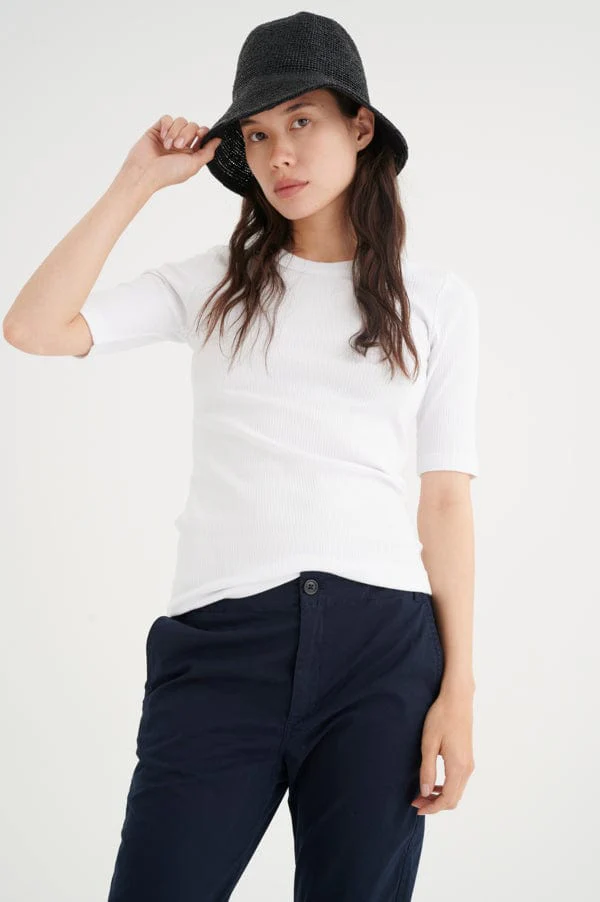 Dagnaiw T-Shirt Pure White - Image 8