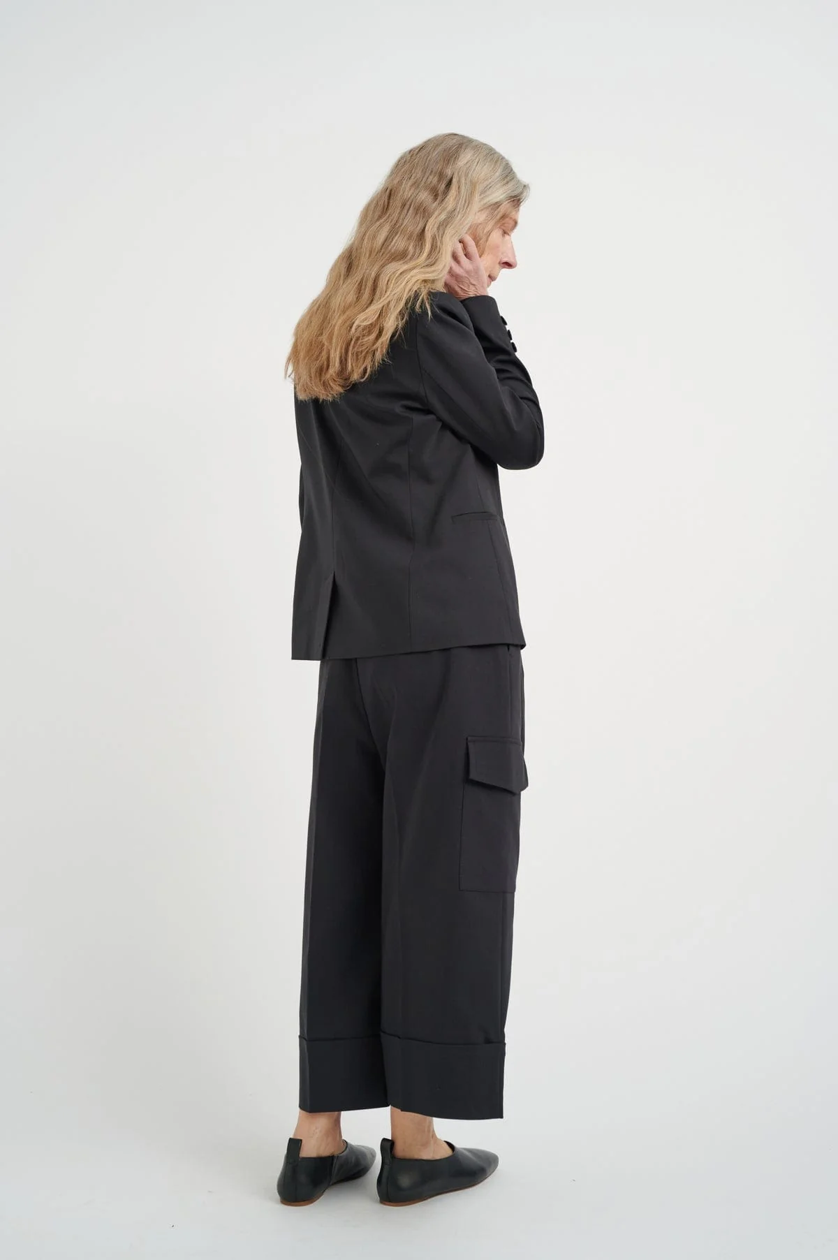 Zellaiw Classic Short Blazer Black - Image 6