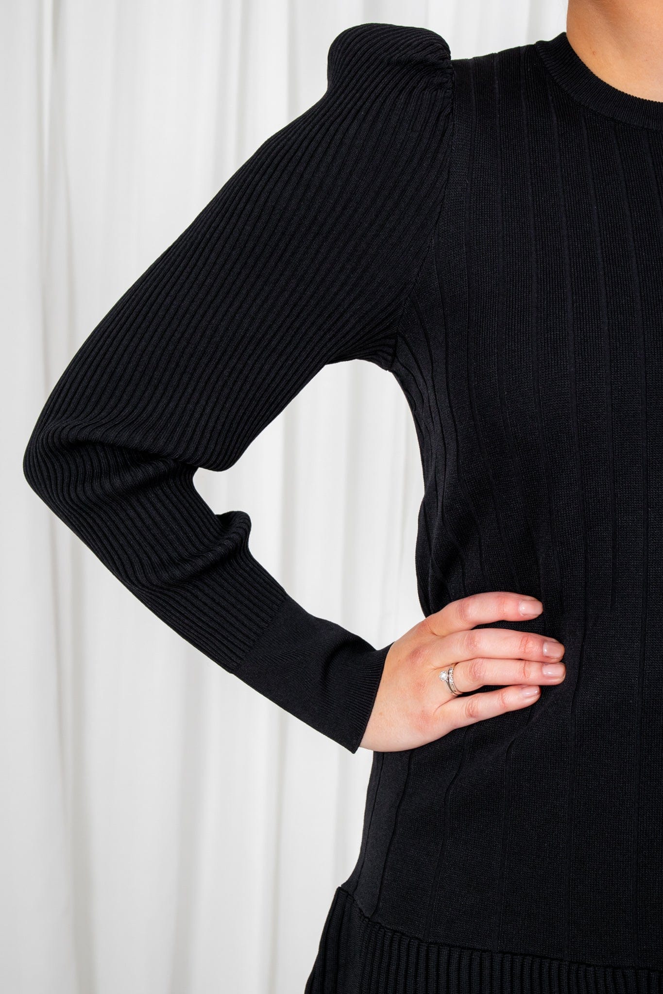 Yaselina Ls Knit Dress Black - Image 15