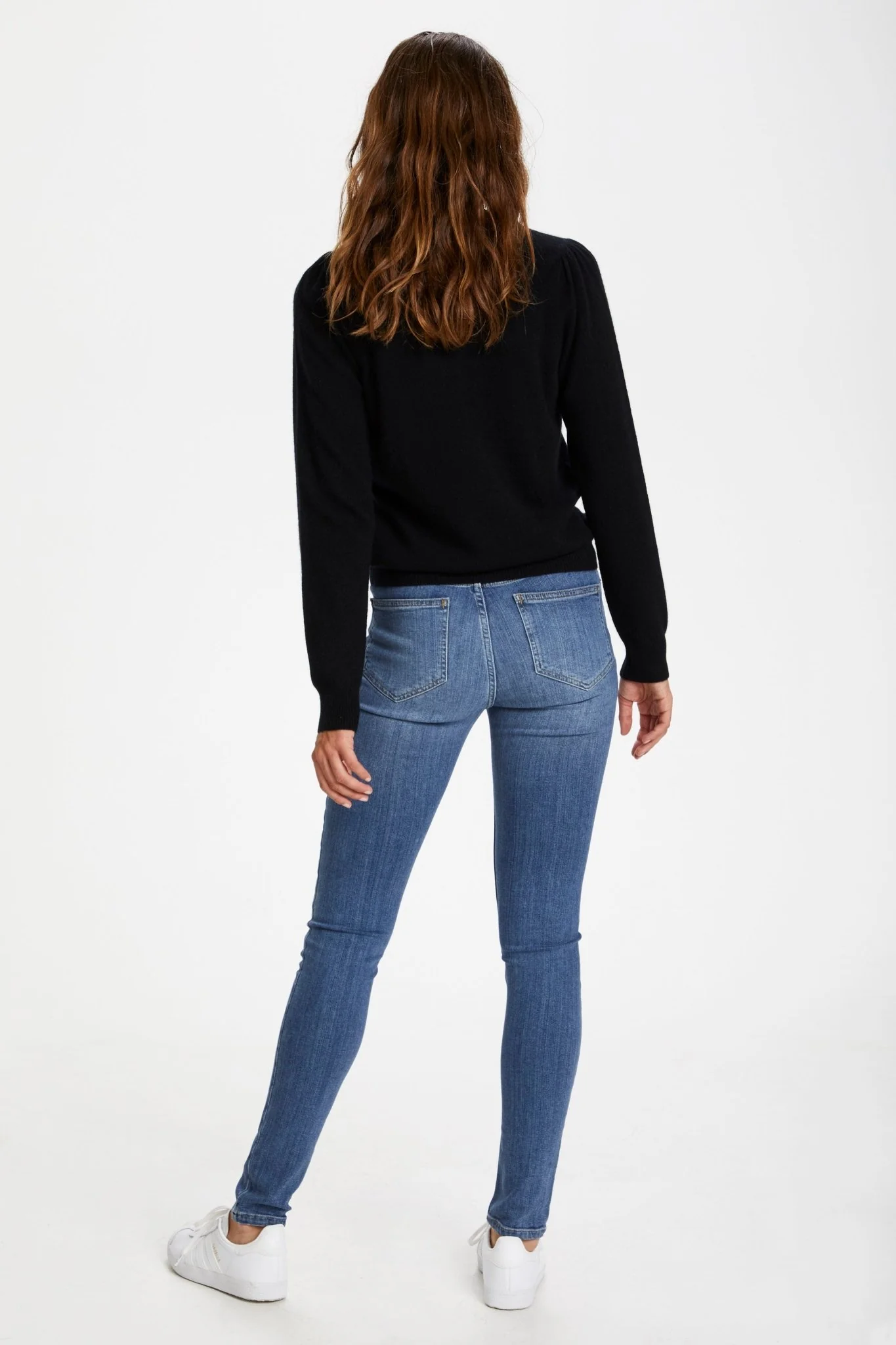 Evinapw Pullover Black - Image 9
