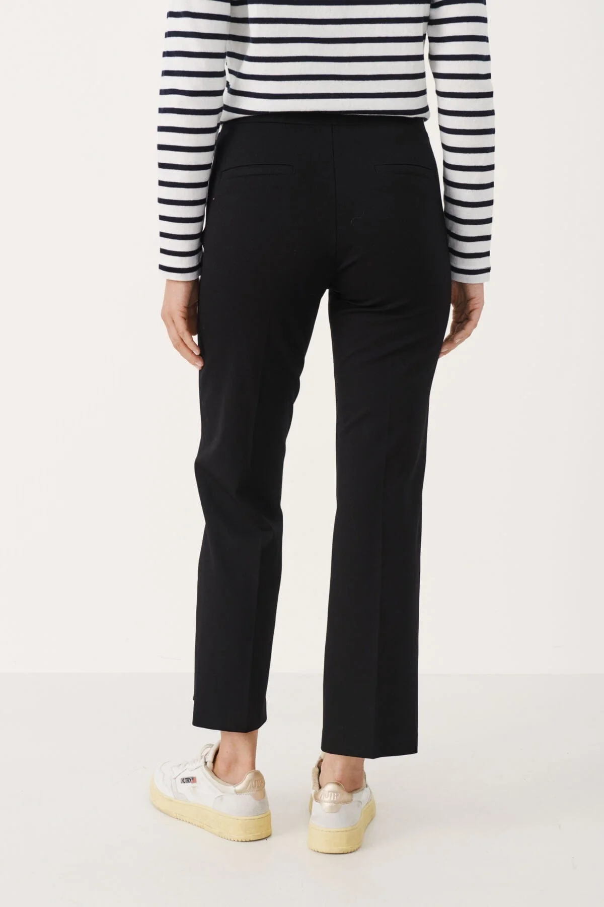 Pontapw Pants Black - Image 3