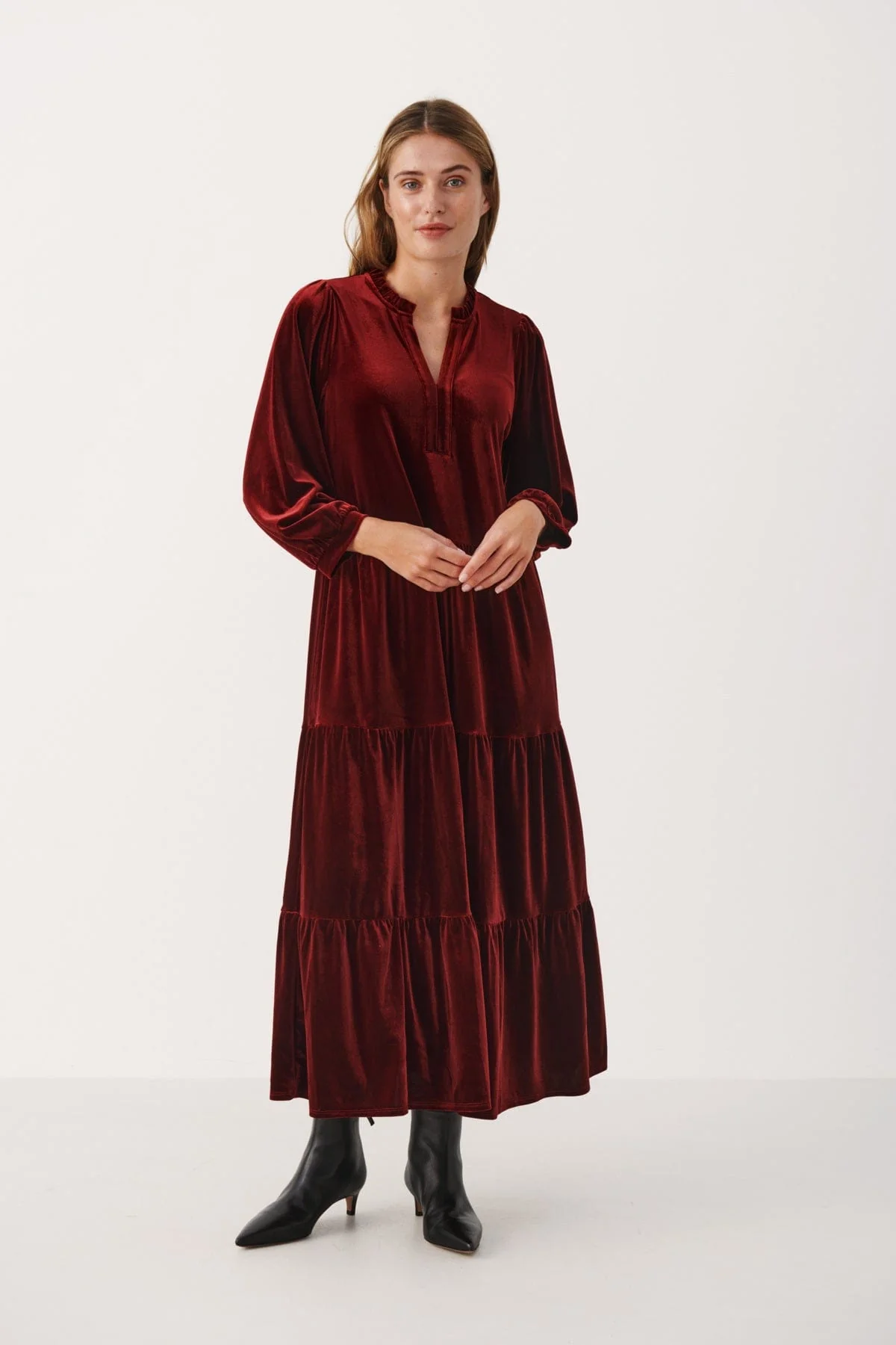 Viggasapw Dress Pomegranate - Image 2