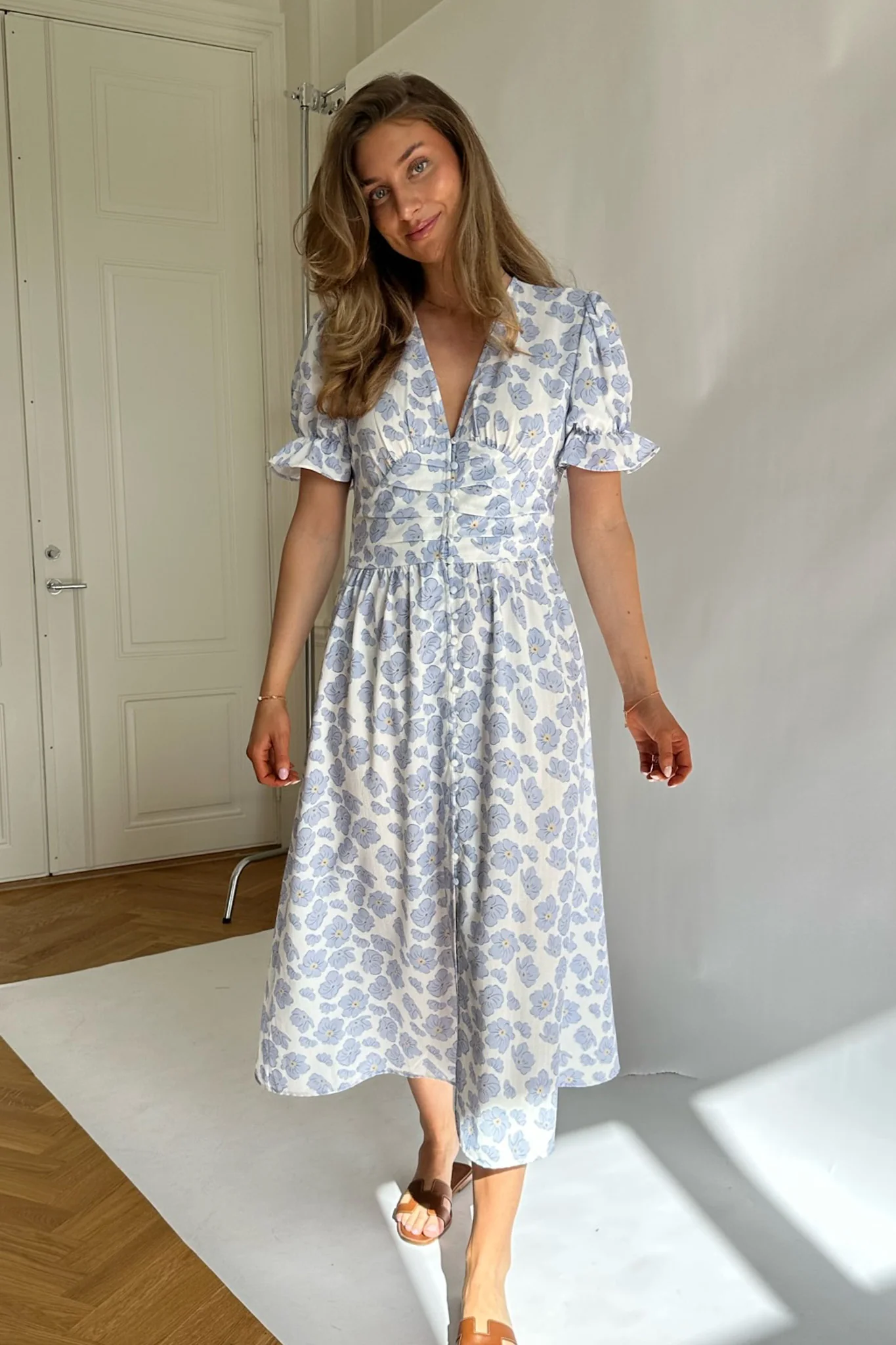 Long Adel Ss Dress Blue Dazzling Flower - Image 6