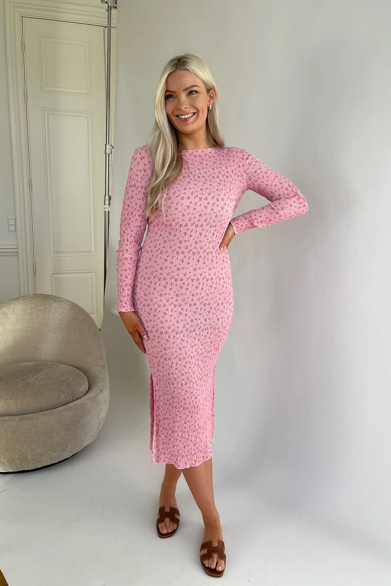 Oda Dress Pink Tiny Blossom - Image 4