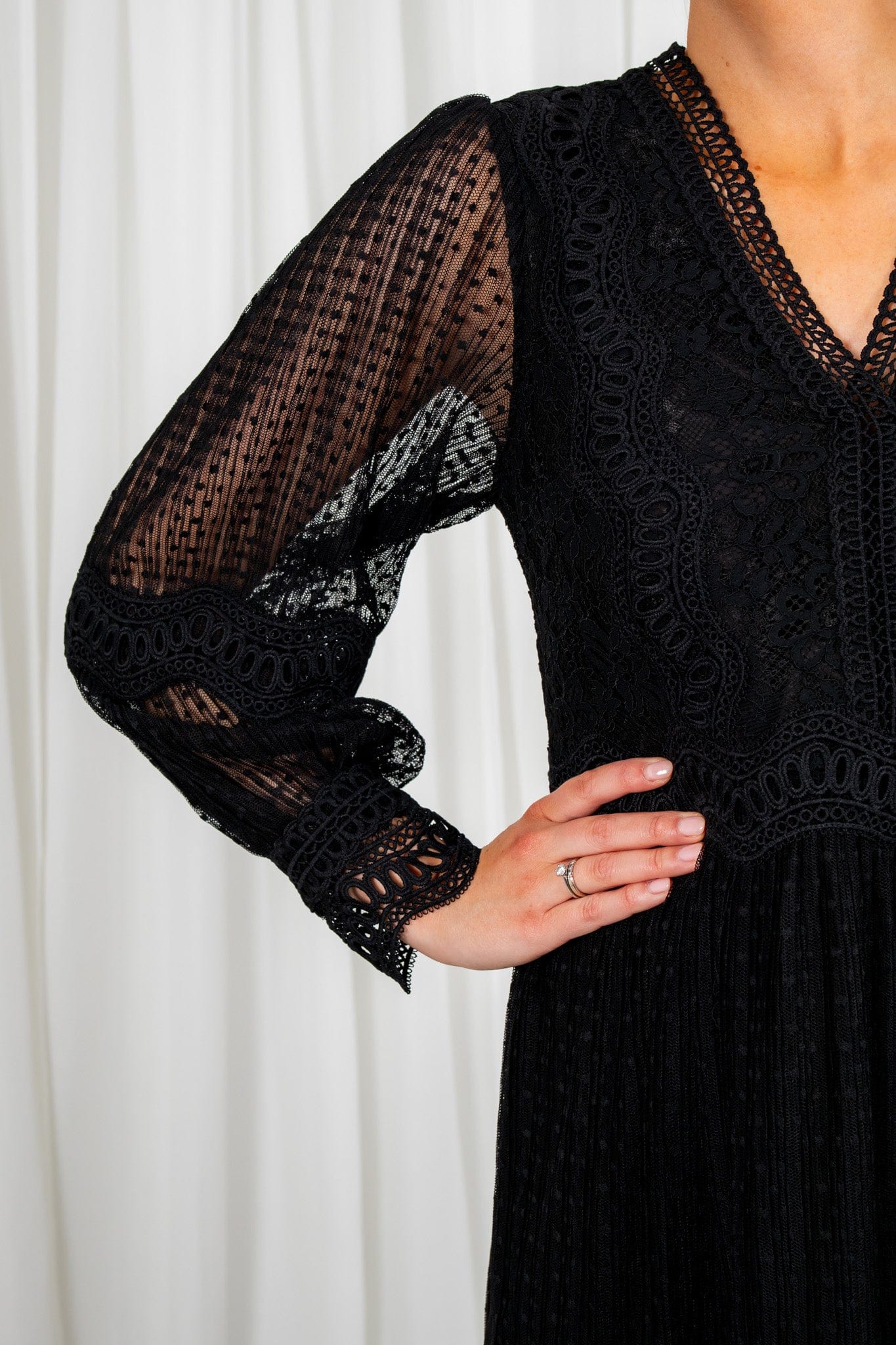 Sophira Ls Dress Black - Image 11