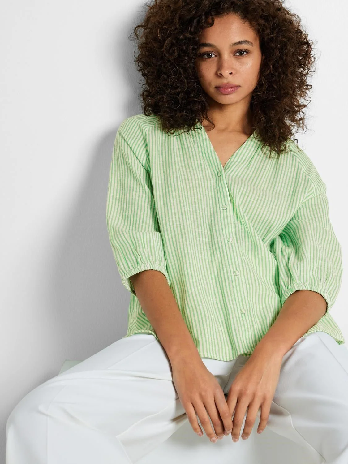 Alberta 3/4 Stripe Shirt  Snow White Classic Green Stripes - Image 5