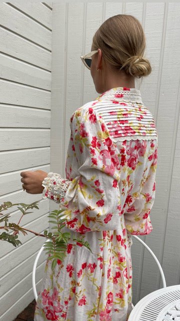 Yassomelli Ls Shirt Dress Fest Birch W. Red Flowers - Image 5