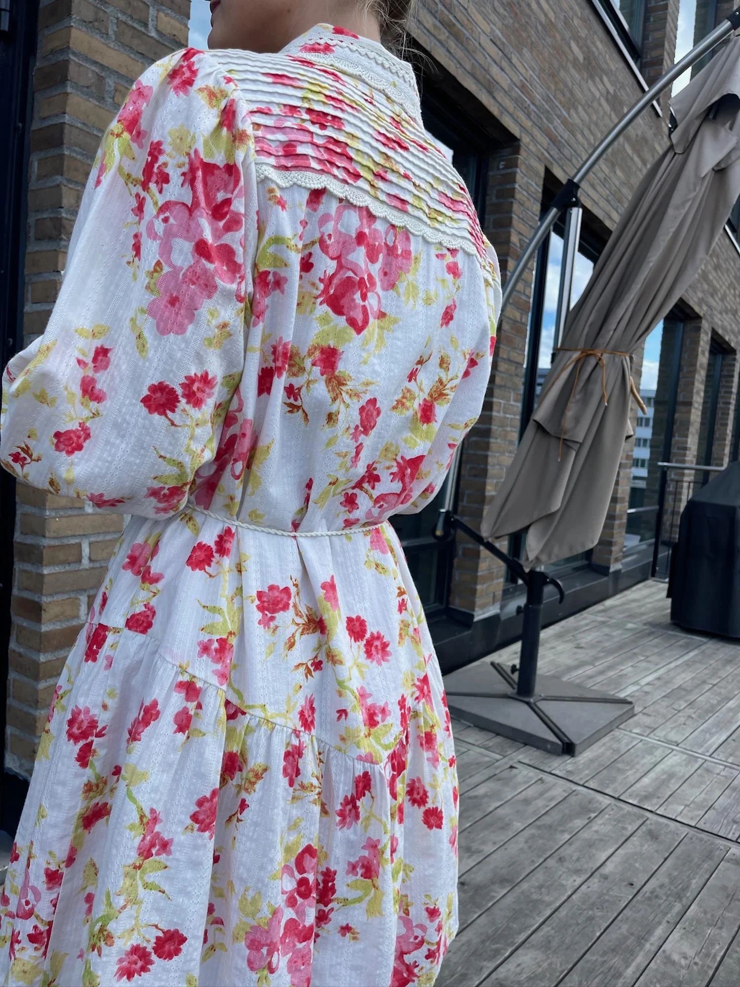 Yassomelli Ls Shirt Dress Fest Birch W. Red Flowers - Image 9