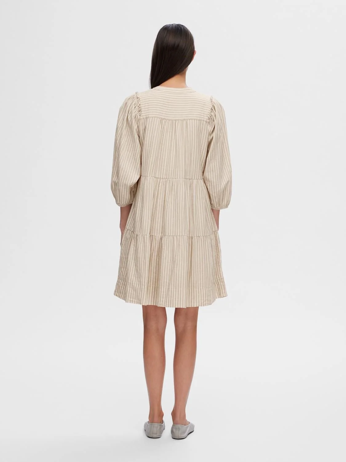 Hillie 3/4 Striped Short Linen Dressb Snow White Humus - Image 10