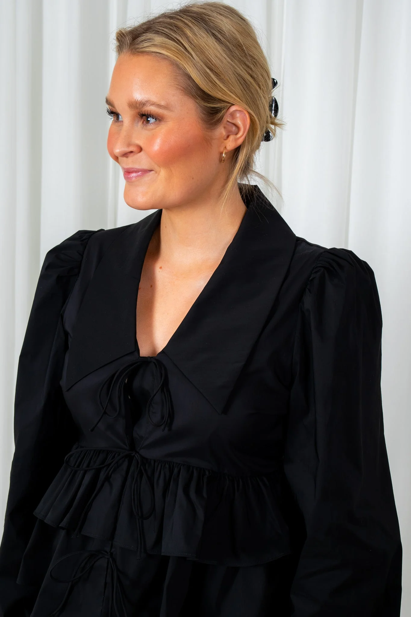 Yascelina Ls Top Black - Image 6