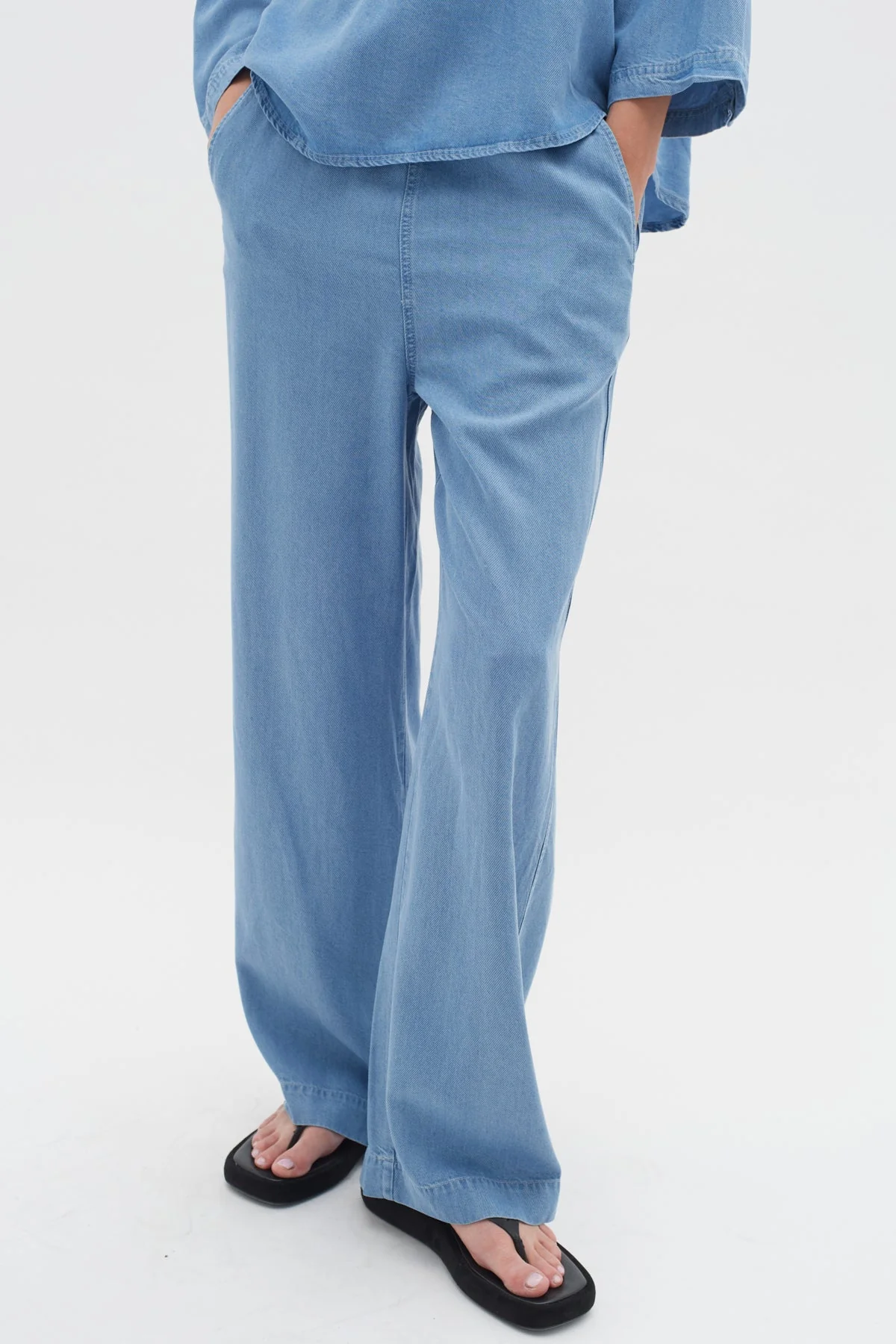Philipaiw Pant Light Blue Denim - Image 2