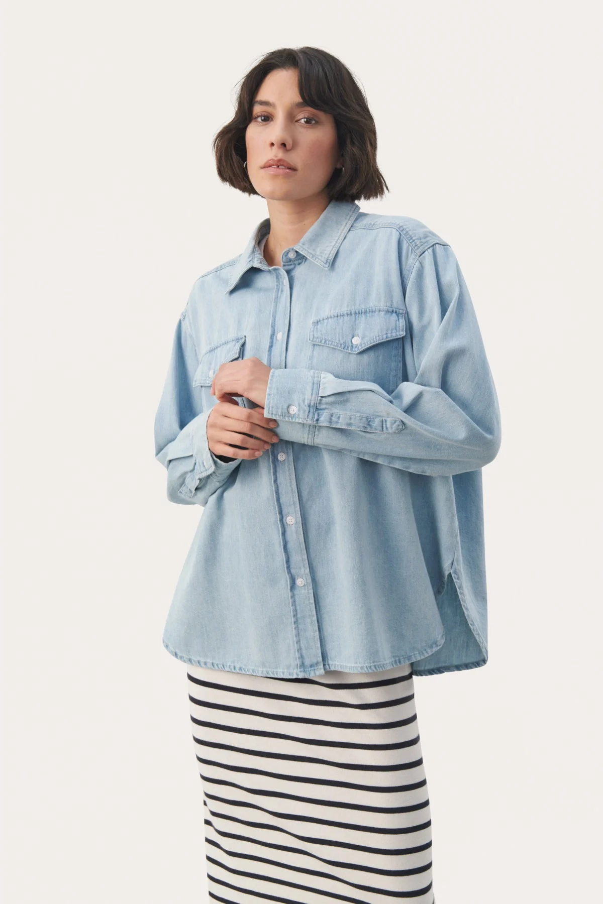 Collettepw Shirt Whiteish Blue Denim - Image 4