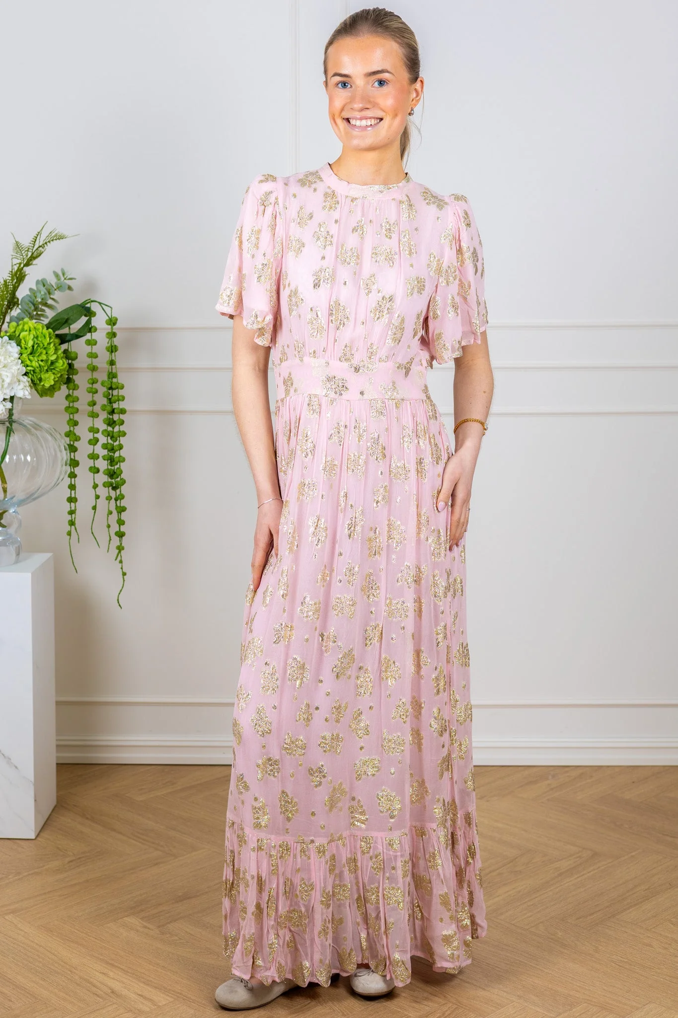 Heena Dress Blushing Bride - Image 4