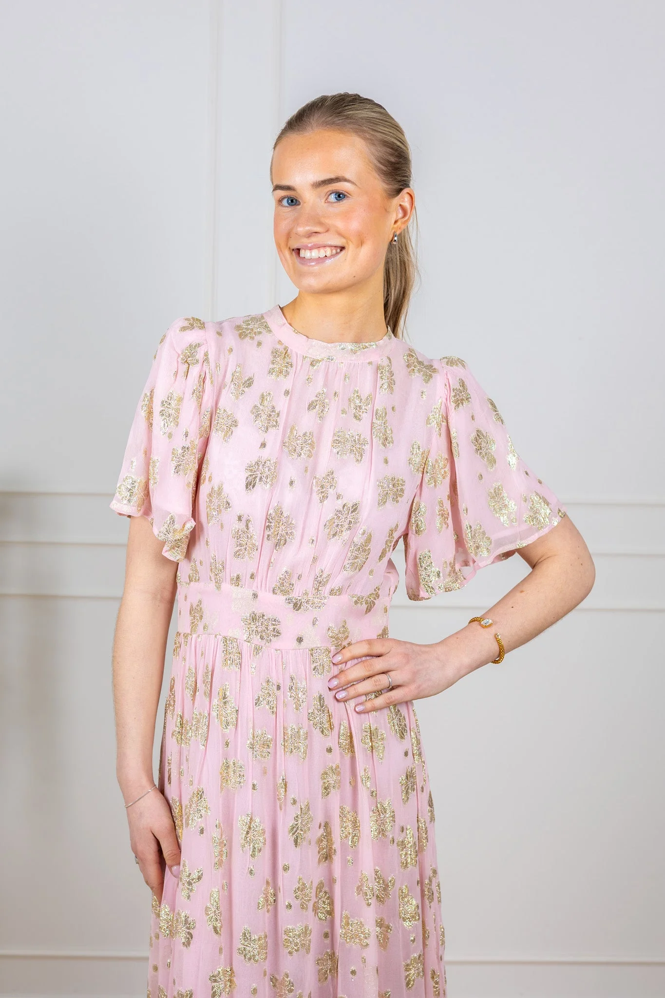 Heena Dress Blushing Bride - Image 5