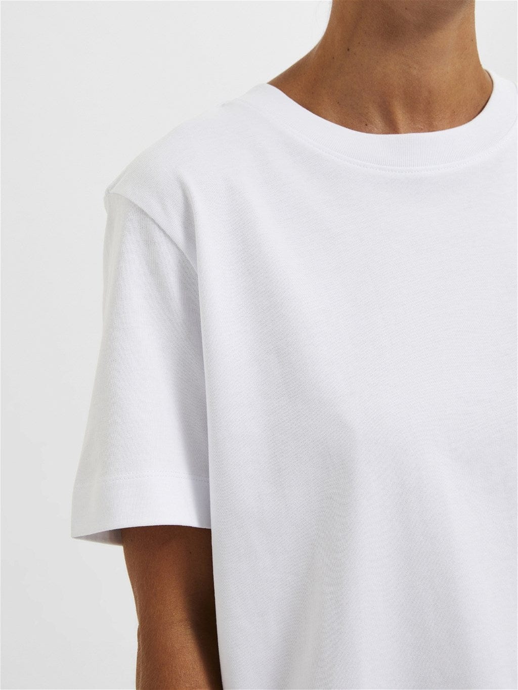 Essential Ss Boxy Tee Bright White - Image 4