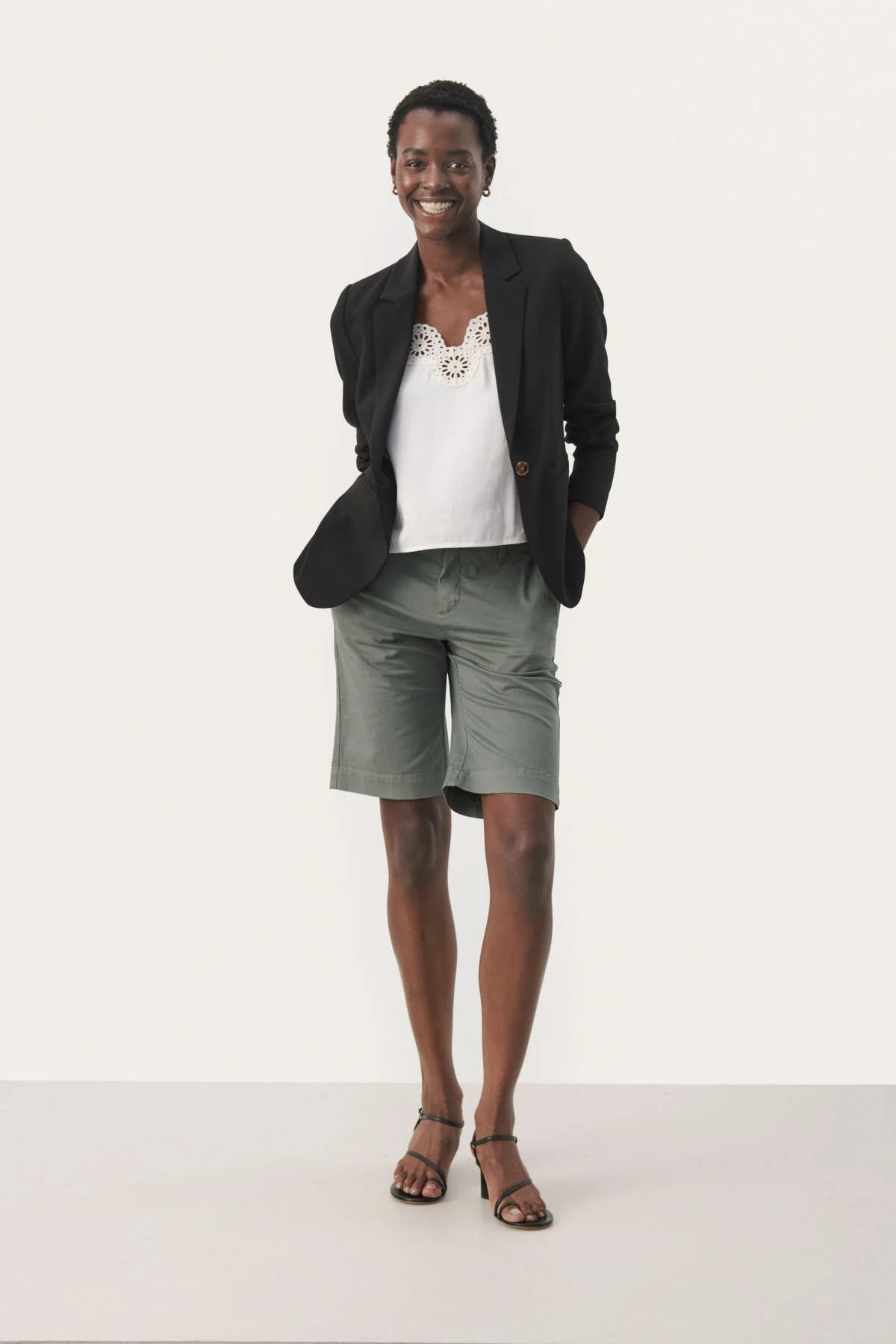 Hanijanpw Shorts Agave Green - Image 2