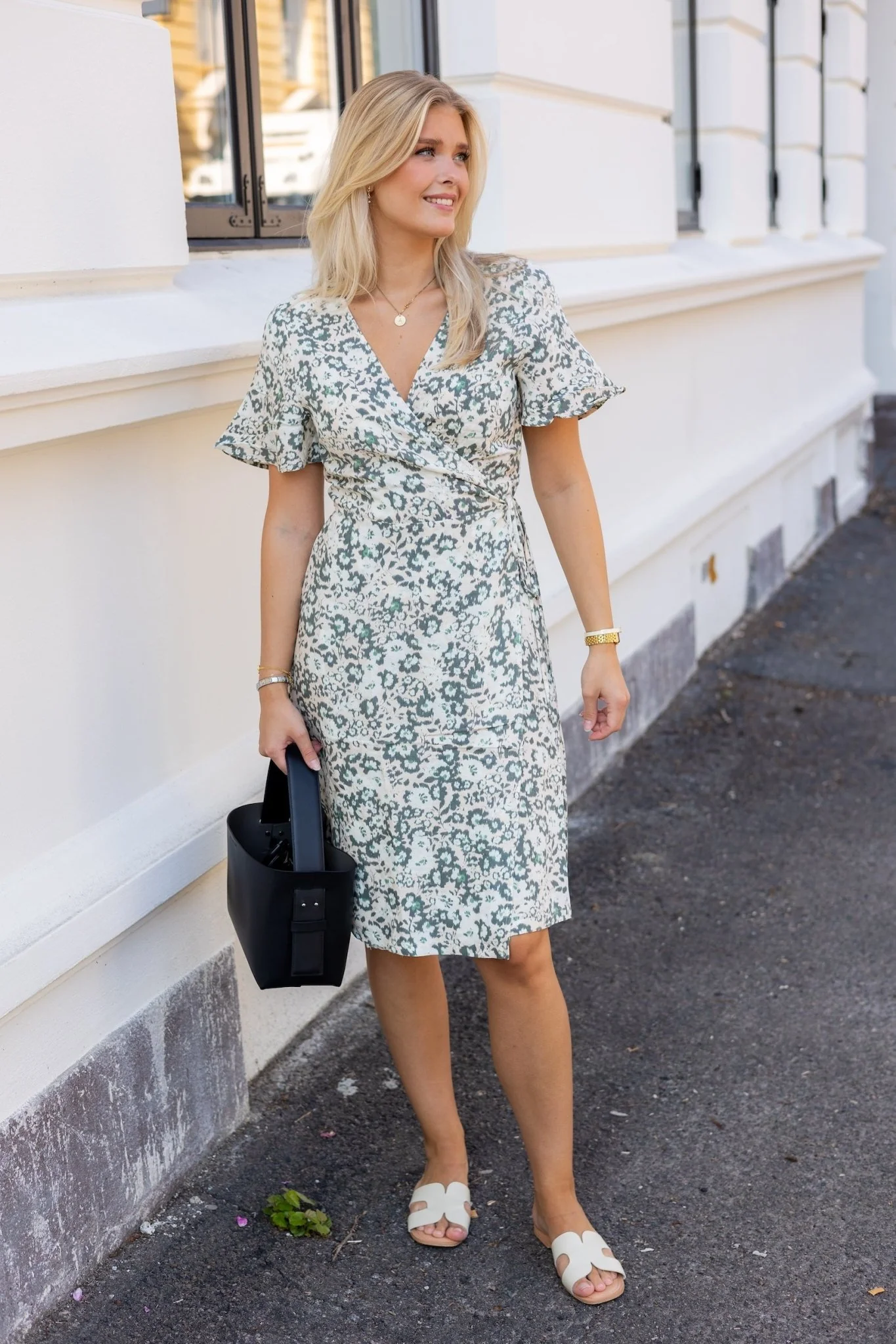 Gilandapw Dress Agave Green Blurred Flower