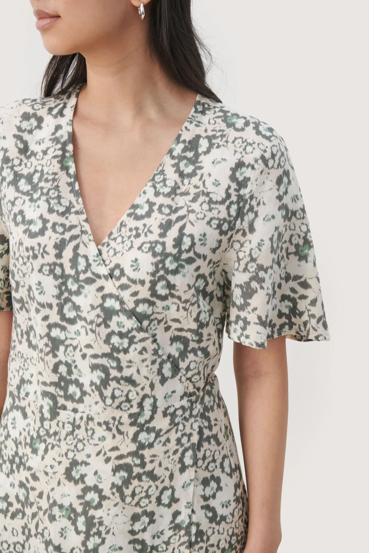Gilandapw Dress Agave Green Blurred Flower - Image 8