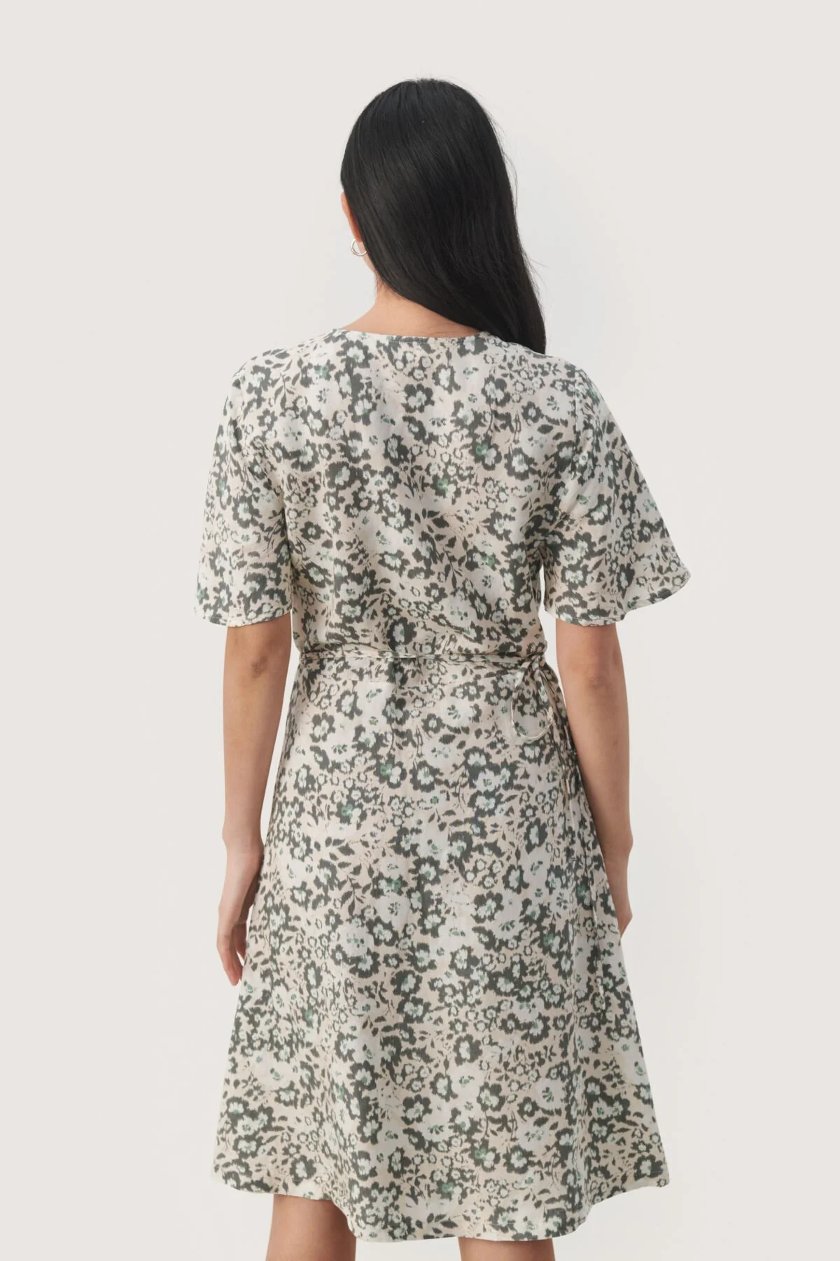 Gilandapw Dress Agave Green Blurred Flower - Image 9