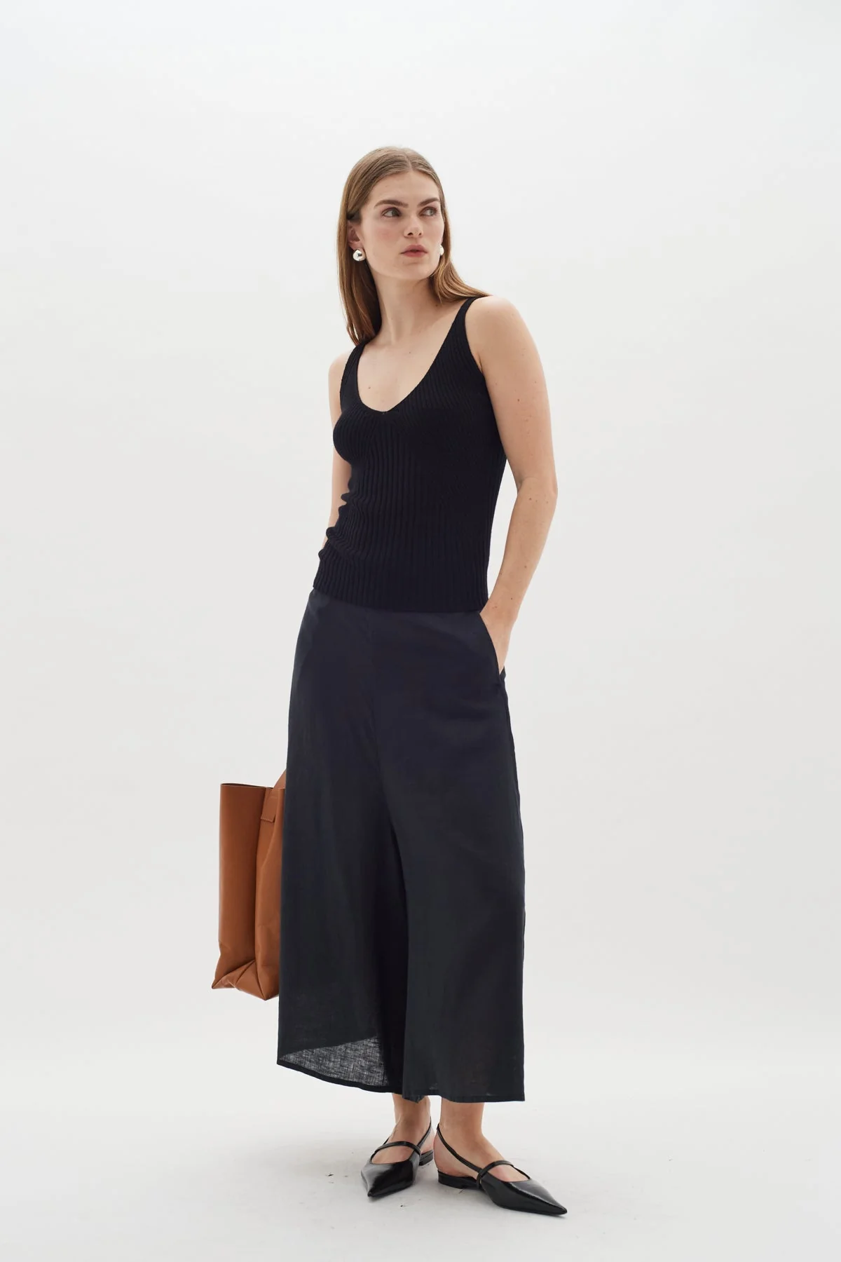 Ezraiw Pant Black - Image 3